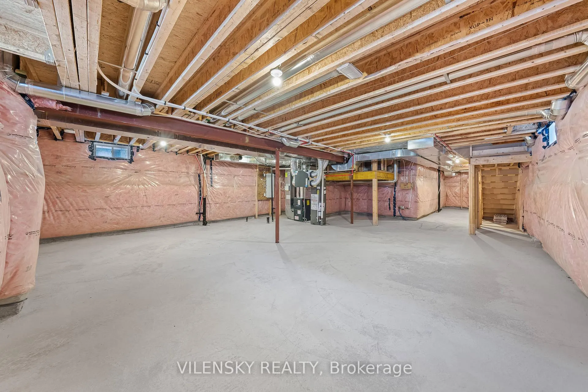 Photo 33 of 39 Periwinkle Road, Springwater, Midhurst — HOMEH