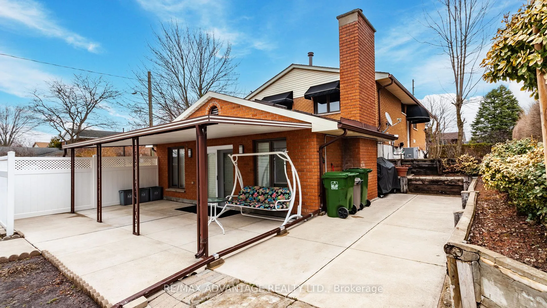 Photo 6 of 190 Fairview Avenue, St. Thomas — HOMEH
