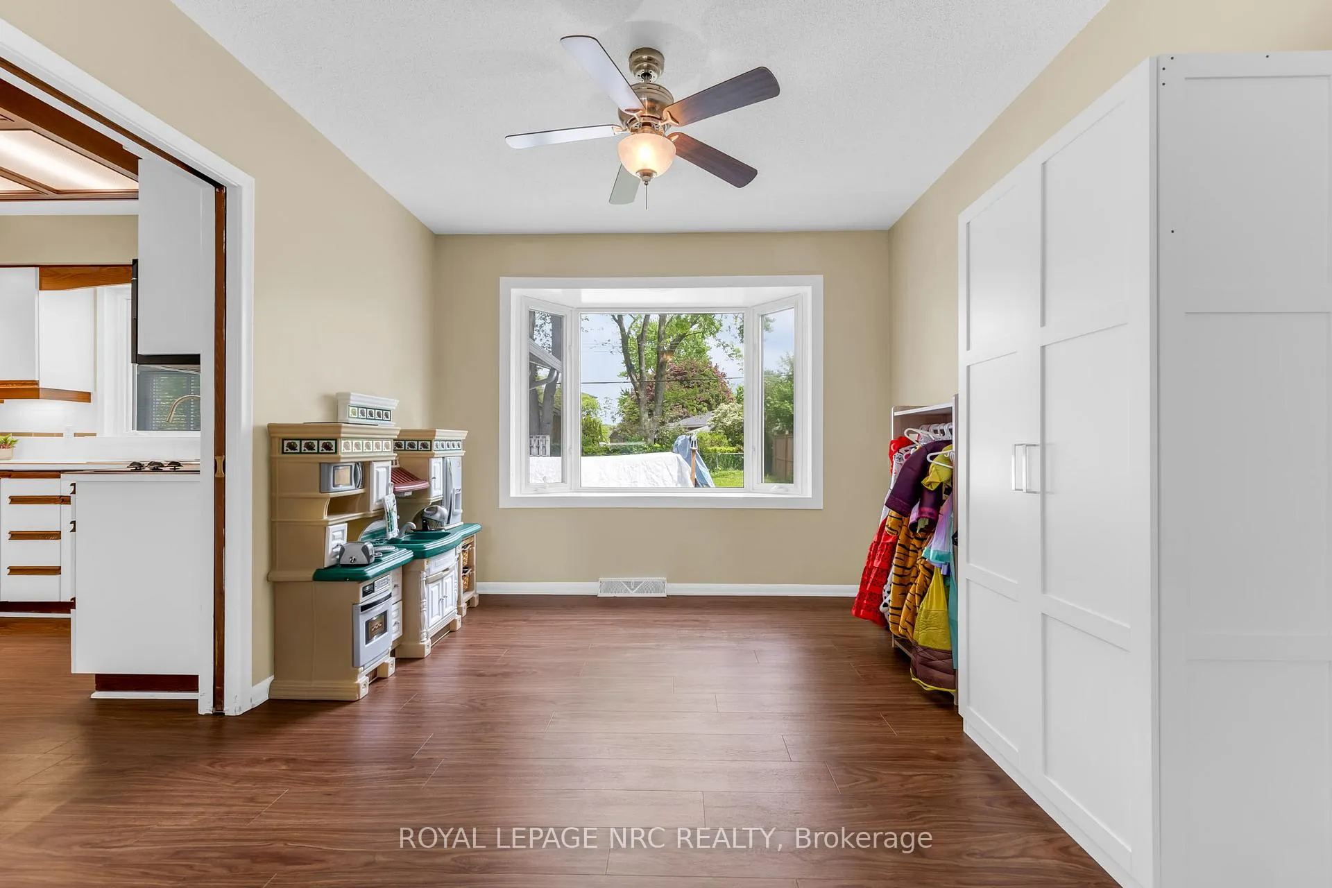 Photo 12 of 186 Willson Road, Welland, Prince Charles — HOMEH