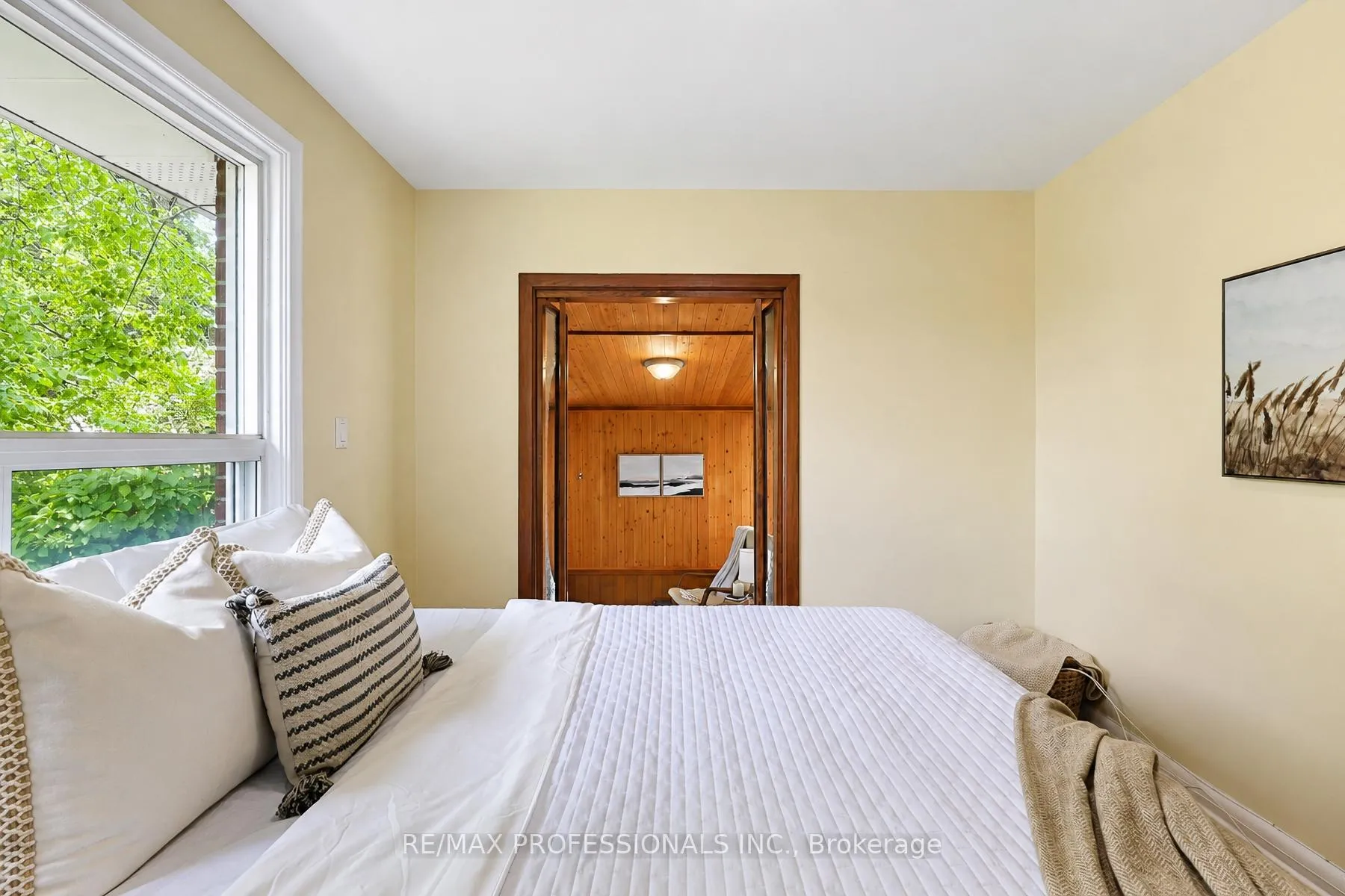 Photo 18 of 3 Embers Drive, Etobicoke, Eringate-Centennial-West Deane — HOMEH
