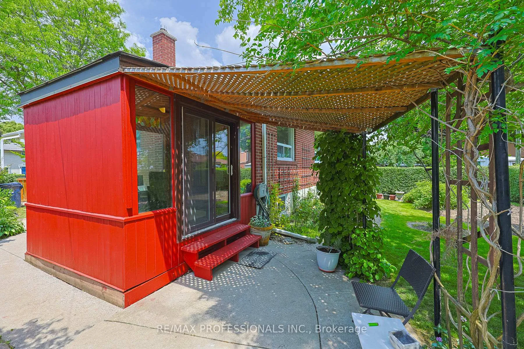 Photo 43 of 3 Embers Drive, Etobicoke, Eringate-Centennial-West Deane — HOMEH