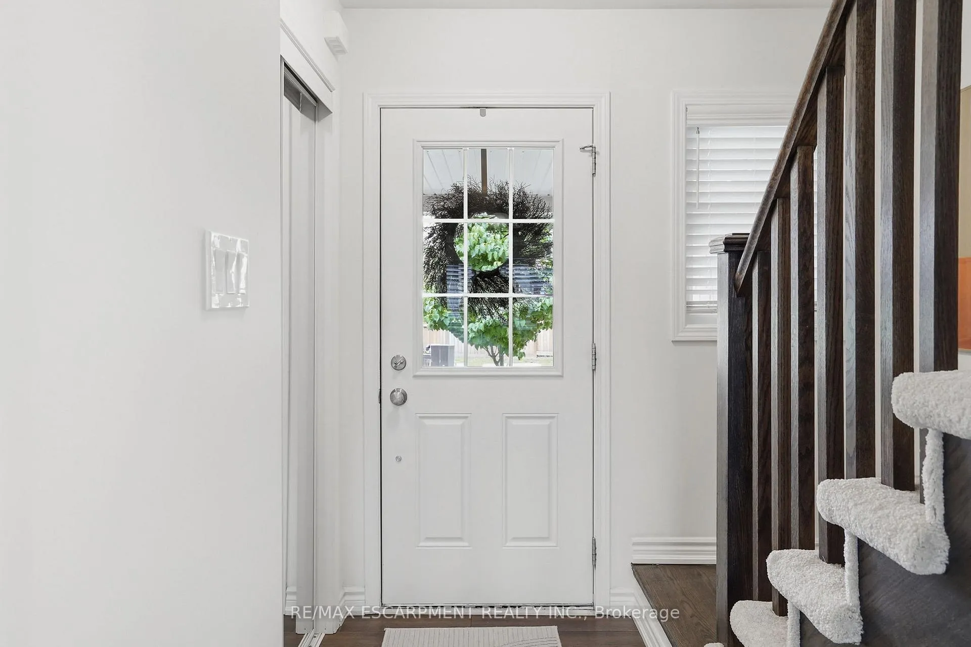 Photo 5 of 242 Waterbrook Lane, Kitchener, Doon South — HOMEH