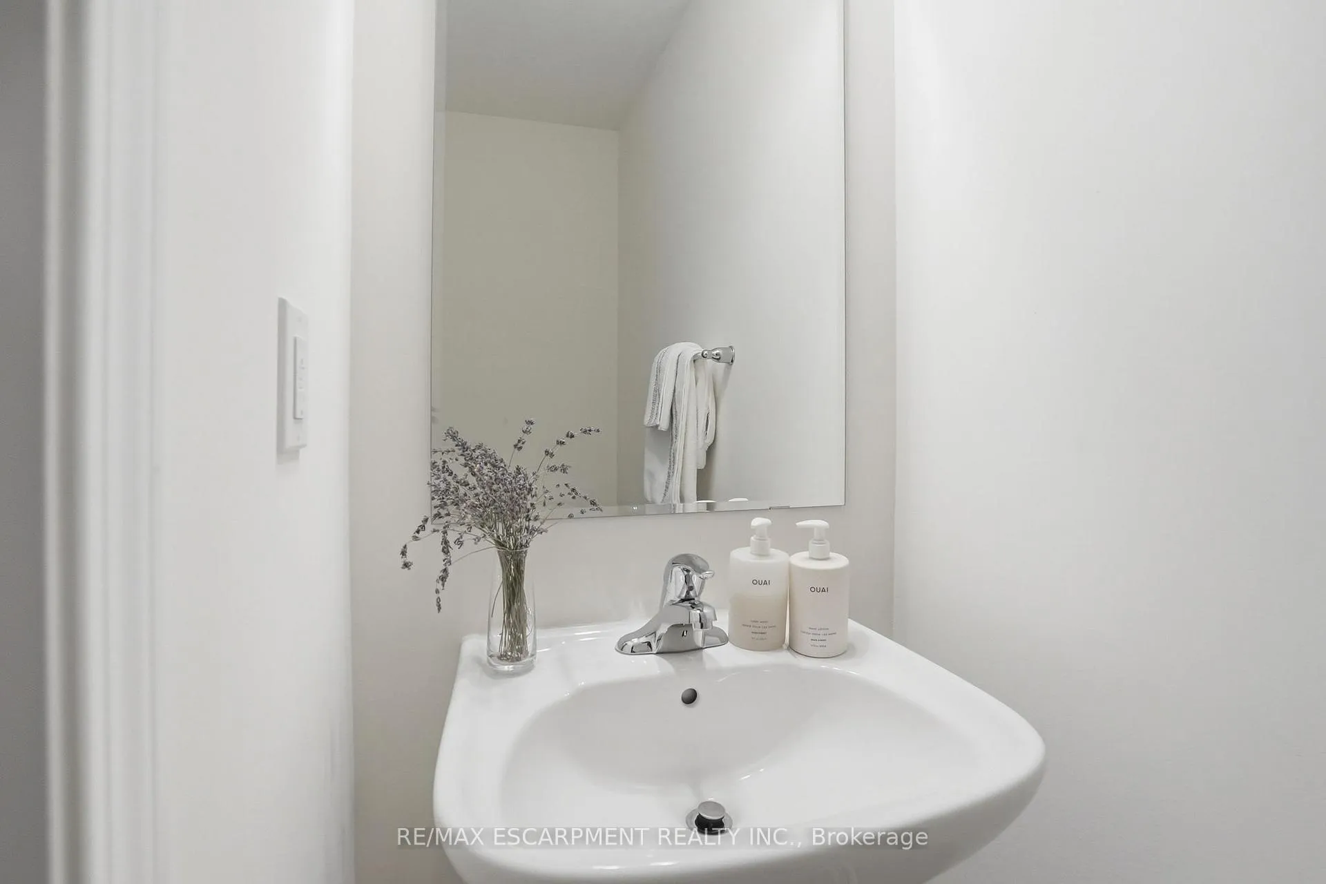 Photo 16 of 242 Waterbrook Lane, Kitchener, Doon South — HOMEH