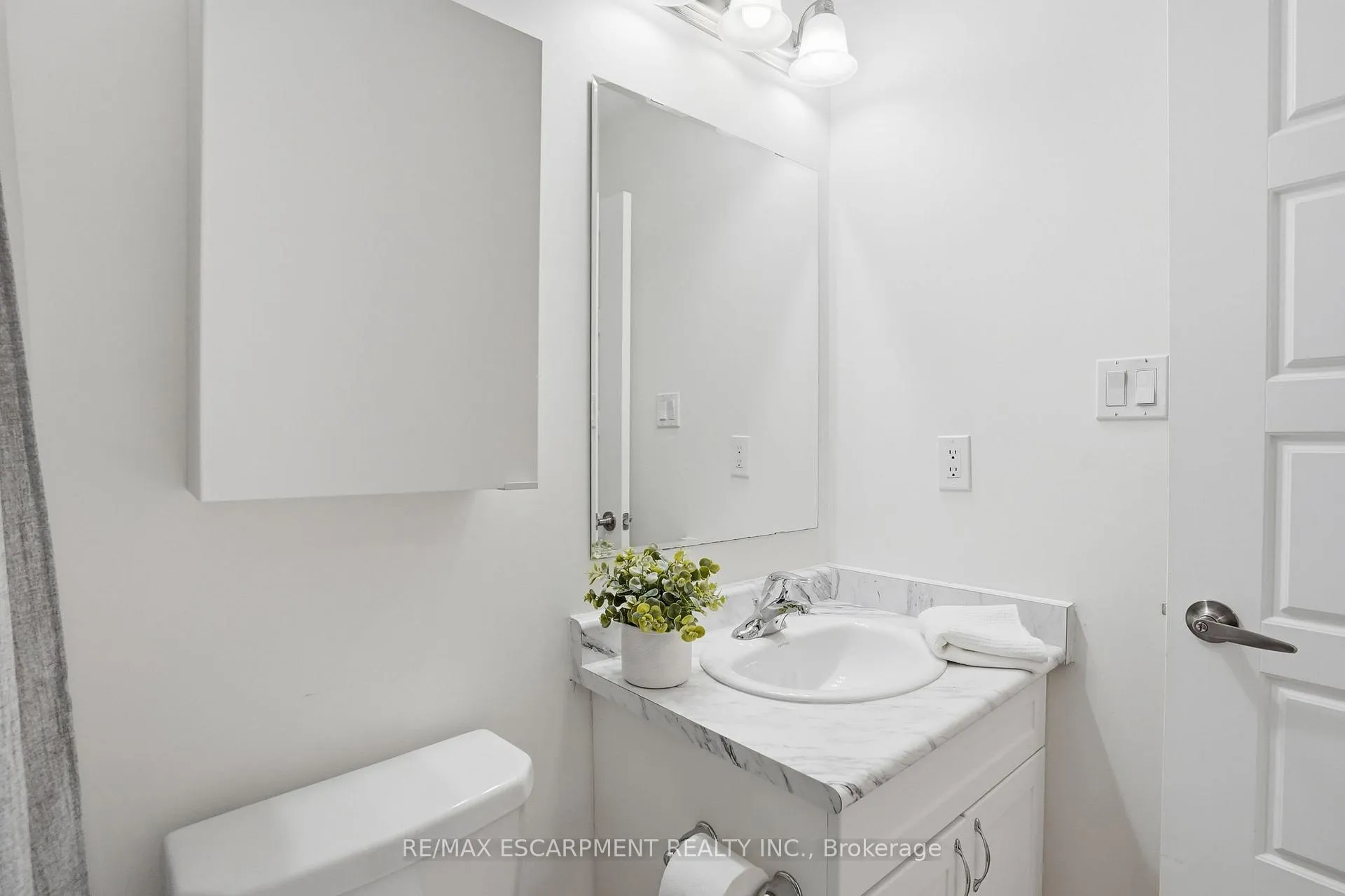 Photo 31 of 242 Waterbrook Lane, Kitchener, Doon South — HOMEH