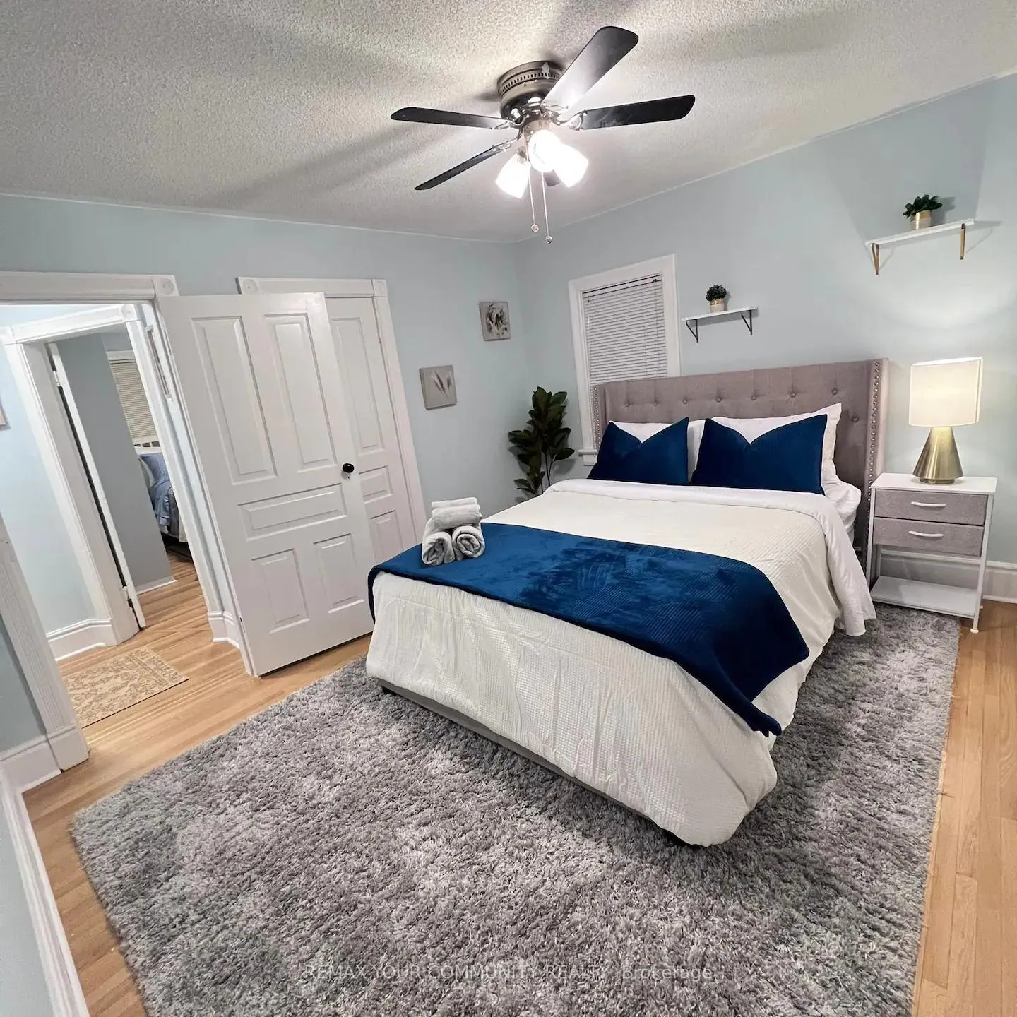 Photo 15 of 44 Brock Street, Barrie, 400 North — HOMEH