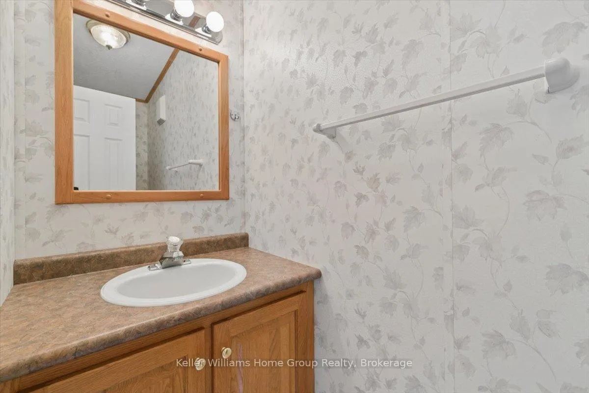 Photo 25 of 10 Hemlock Crescent, Puslinch, Rural Puslinch East — HOMEH