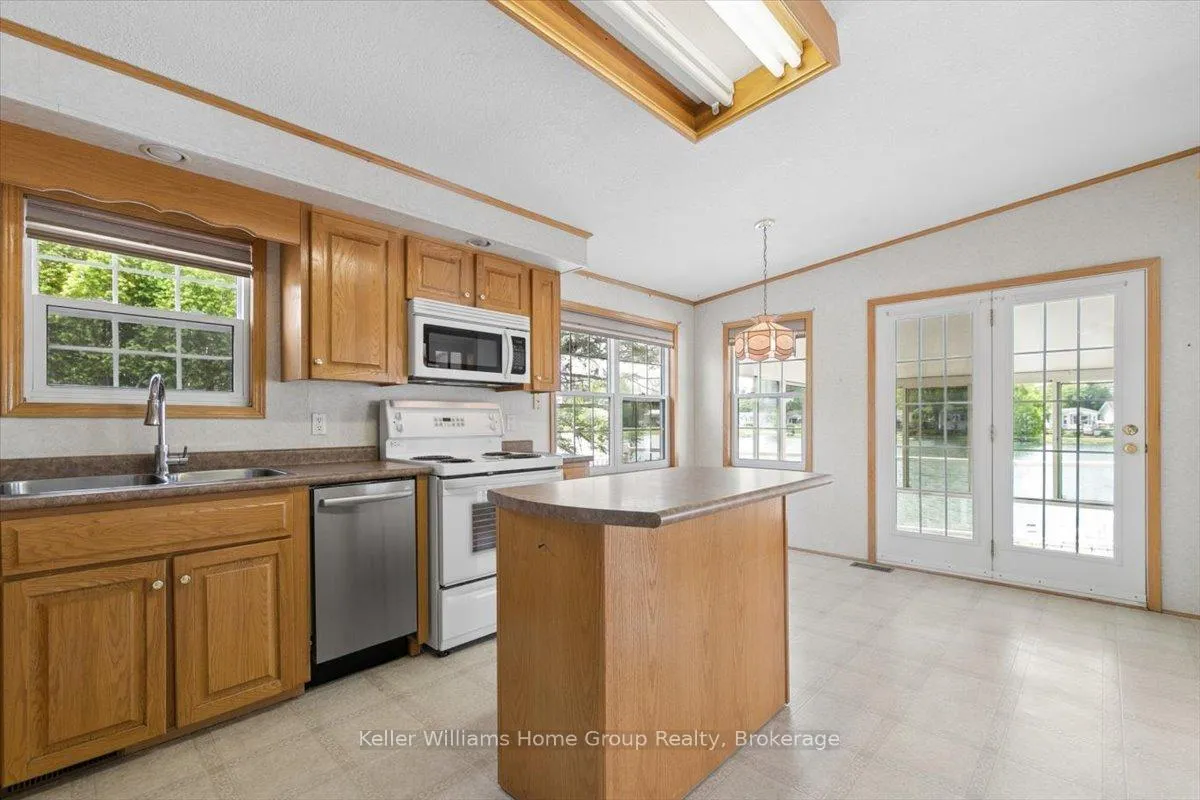 Photo 27 of 10 Hemlock Crescent, Puslinch, Rural Puslinch East — HOMEH