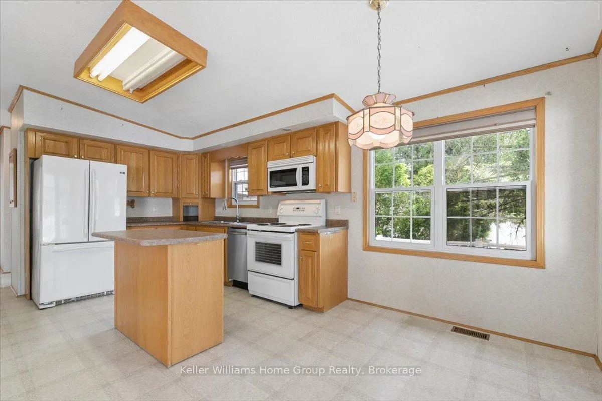 Photo 28 of 10 Hemlock Crescent, Puslinch, Rural Puslinch East — HOMEH