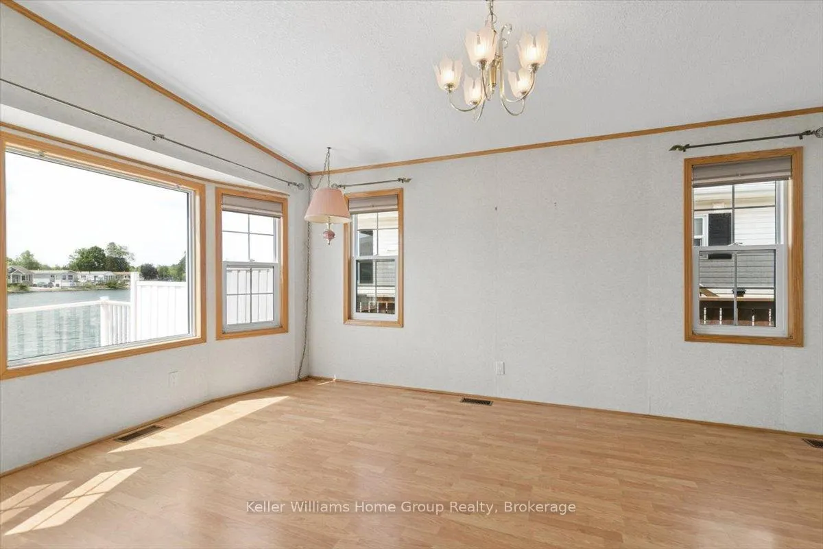 Photo 32 of 10 Hemlock Crescent, Puslinch, Rural Puslinch East — HOMEH