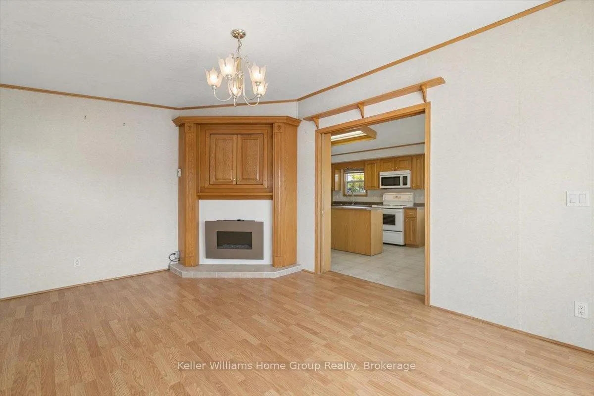 Photo 36 of 10 Hemlock Crescent, Puslinch, Rural Puslinch East — HOMEH