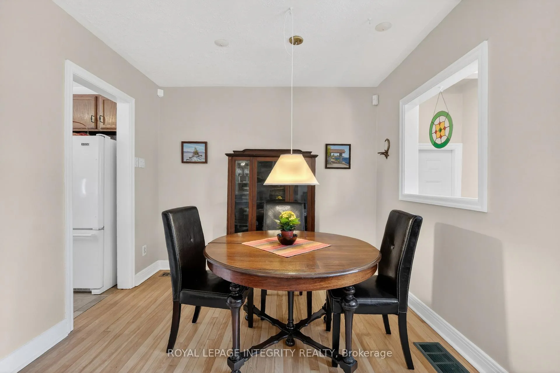 Photo 14 of 957 Blair Road, Ottawa, Cardinal Heights — HOMEH