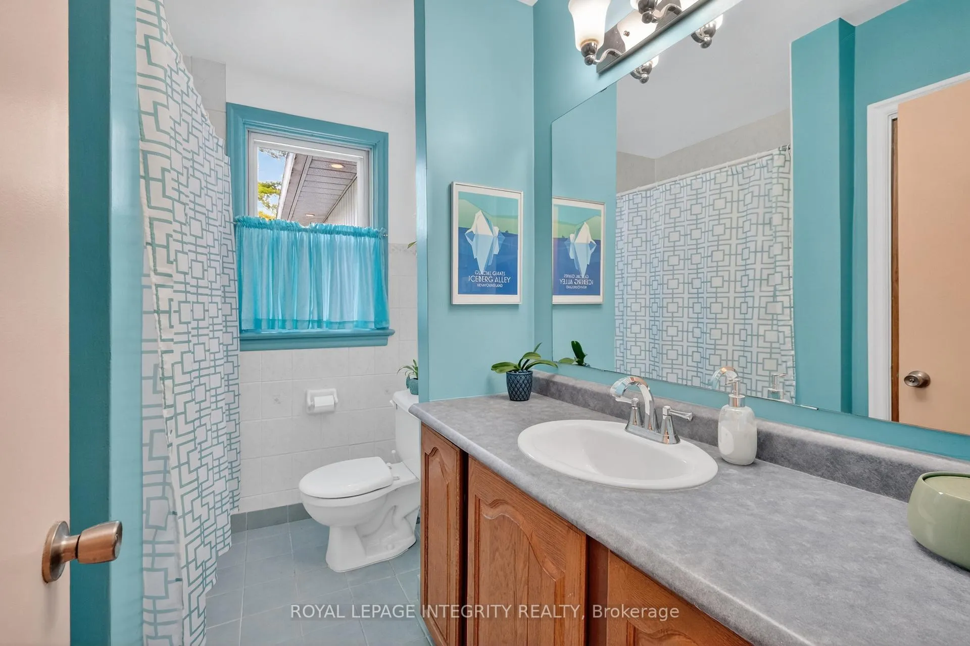 Photo 26 of 957 Blair Road, Ottawa, Cardinal Heights — HOMEH