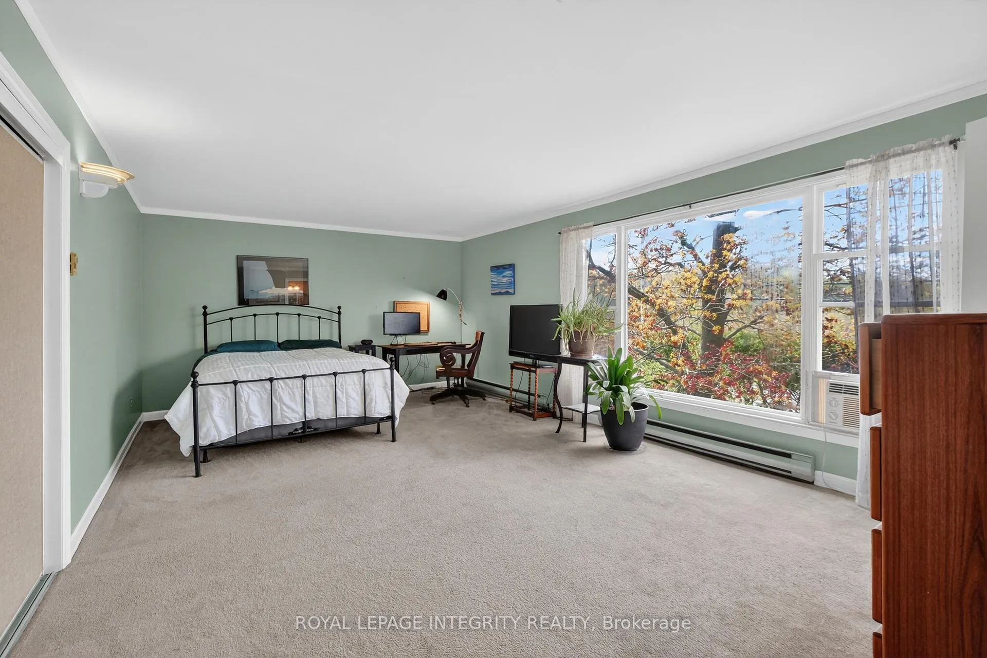 Photo 29 of 957 Blair Road, Ottawa, Cardinal Heights — HOMEH