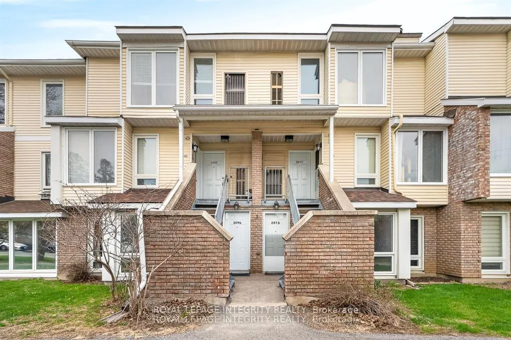 Photo 1 of Unit A, 207 Woodfield Drive, Ottawa, Tanglewood — HOMEH