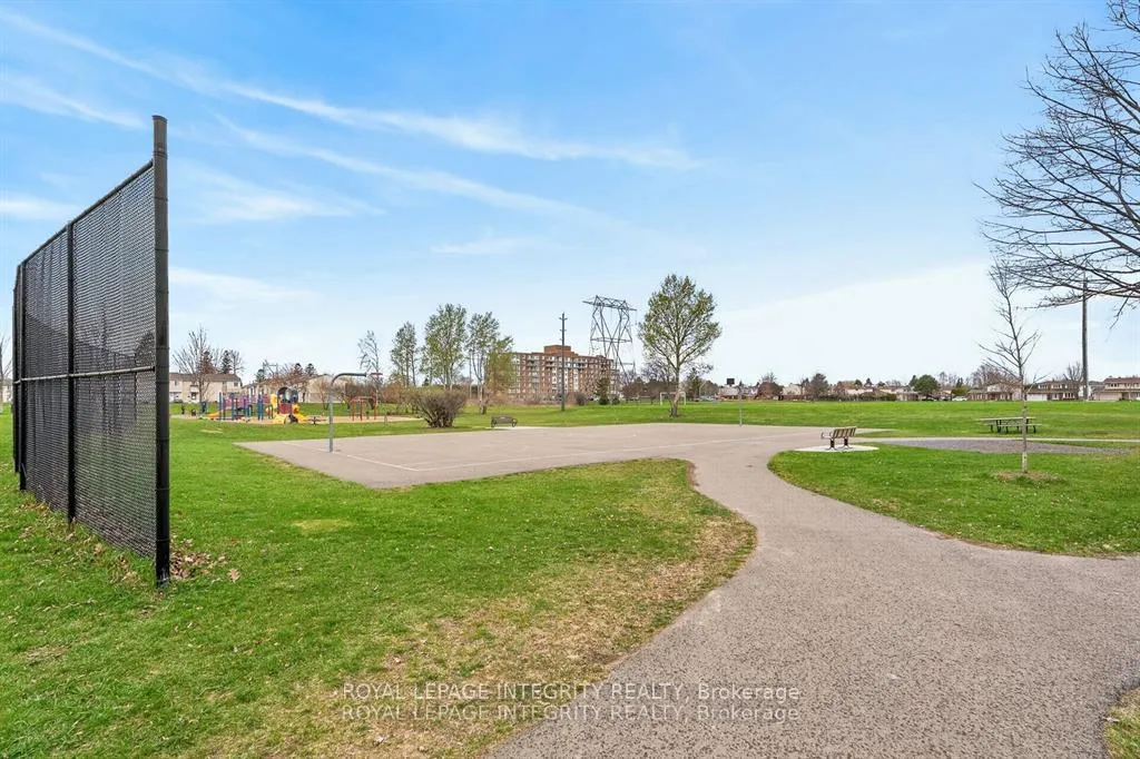 Photo 28 of Unit A, 207 Woodfield Drive, Ottawa, Tanglewood — HOMEH