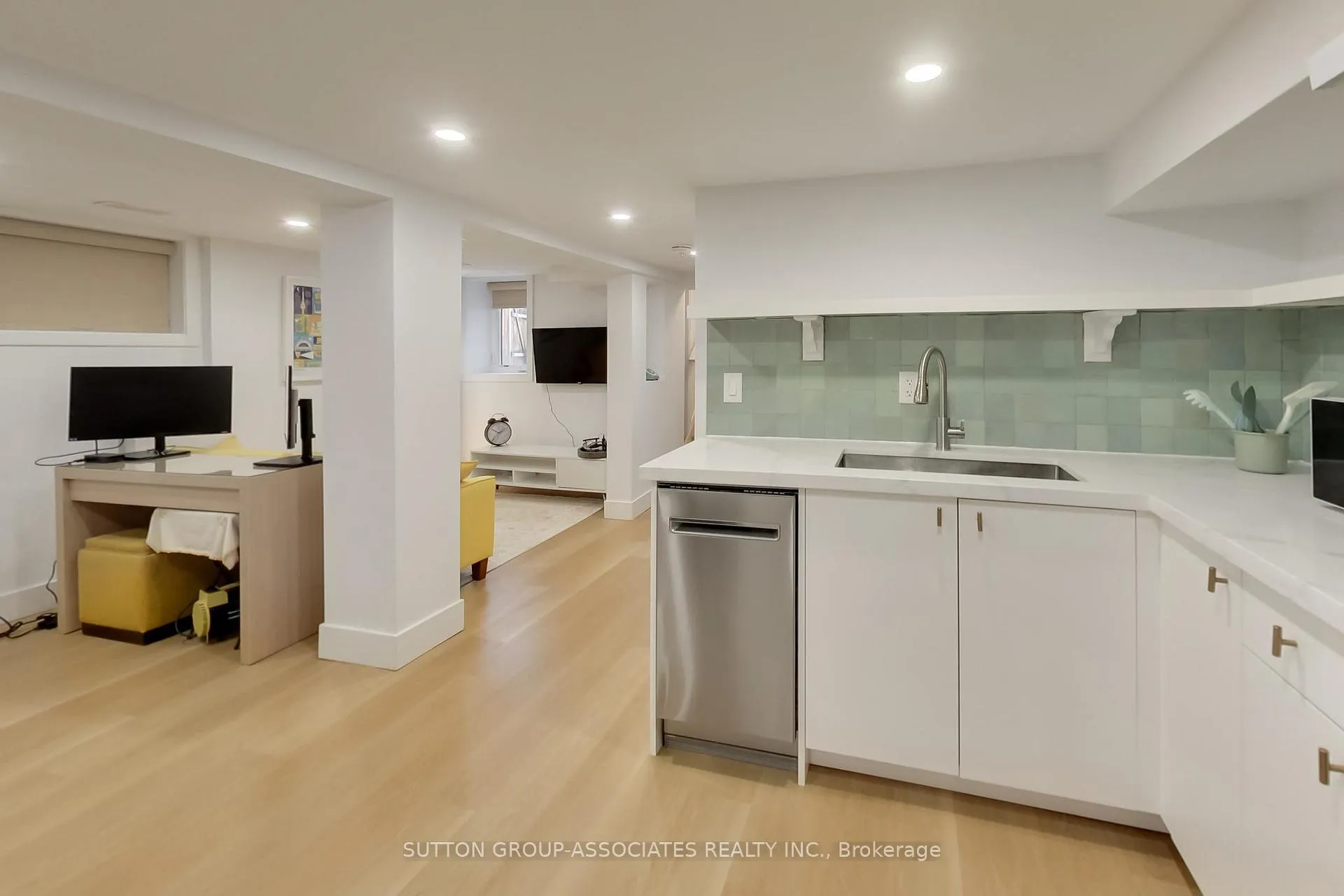 Photo 40 of 238 Lauder Avenue, Toronto, Oakwood Village — HOMEH