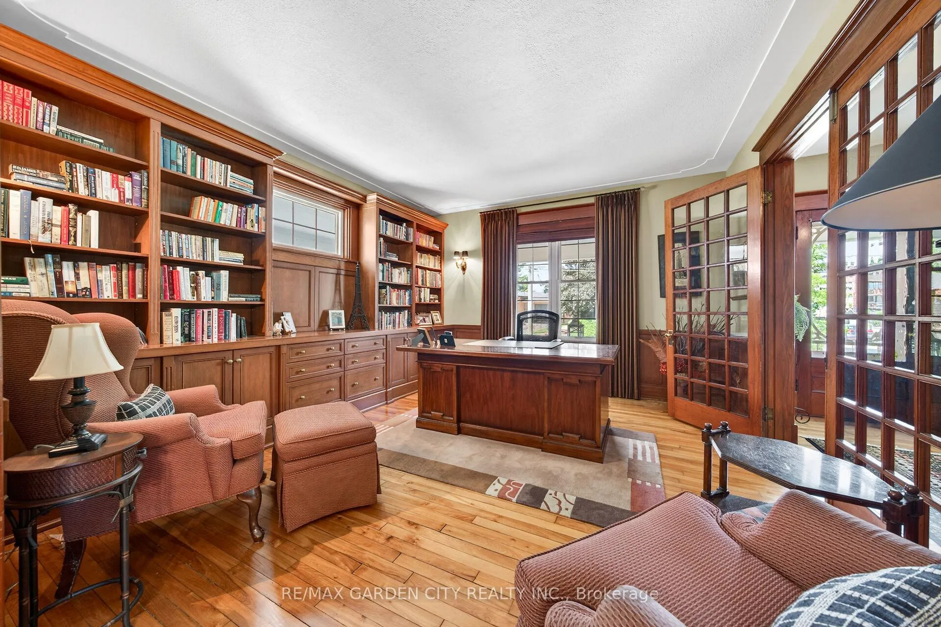 Photo 12 of 24-26 Maple Avenue, Grimsby, Grimsby East — HOMEH