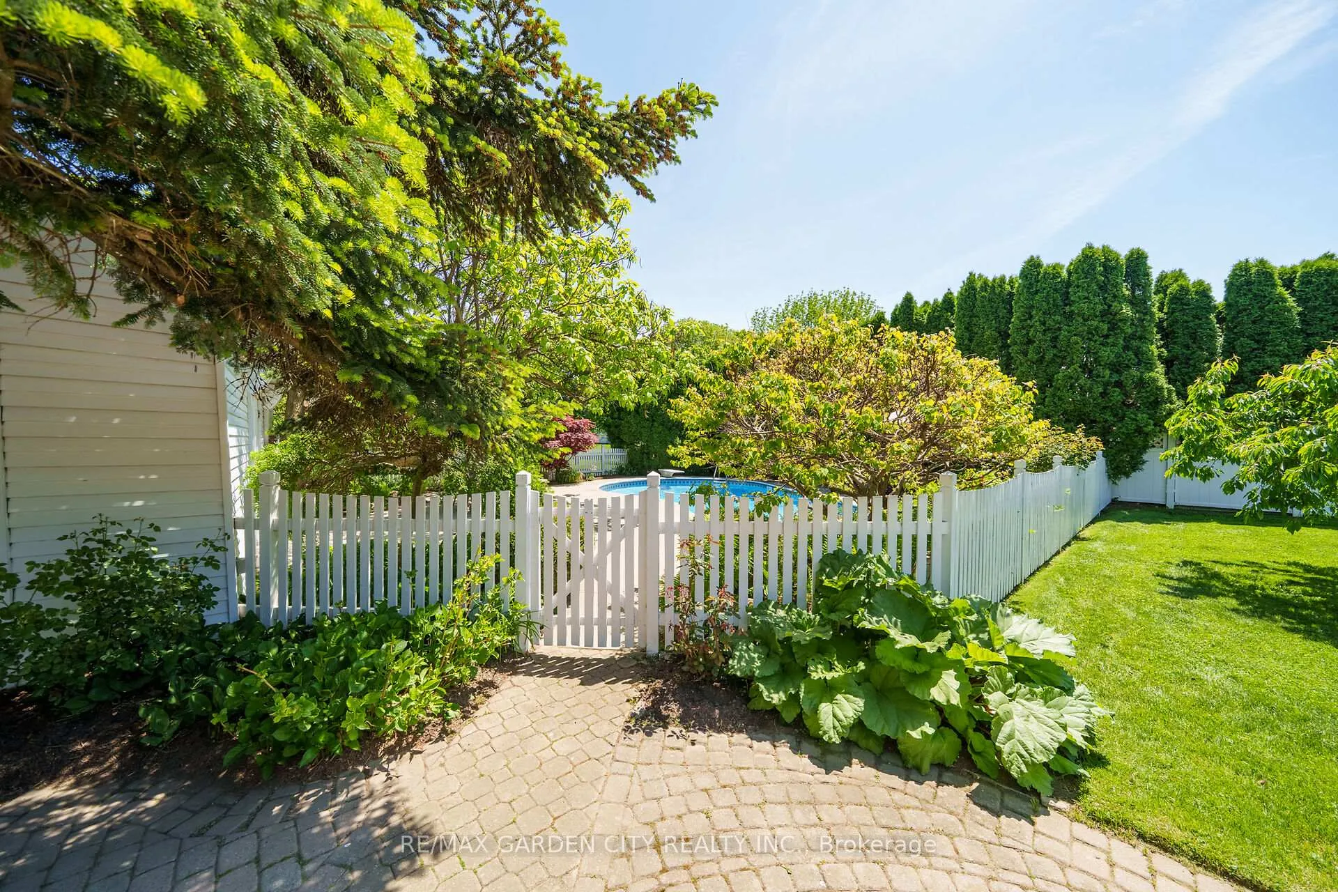 Photo 39 of 24-26 Maple Avenue, Grimsby, Grimsby East — HOMEH