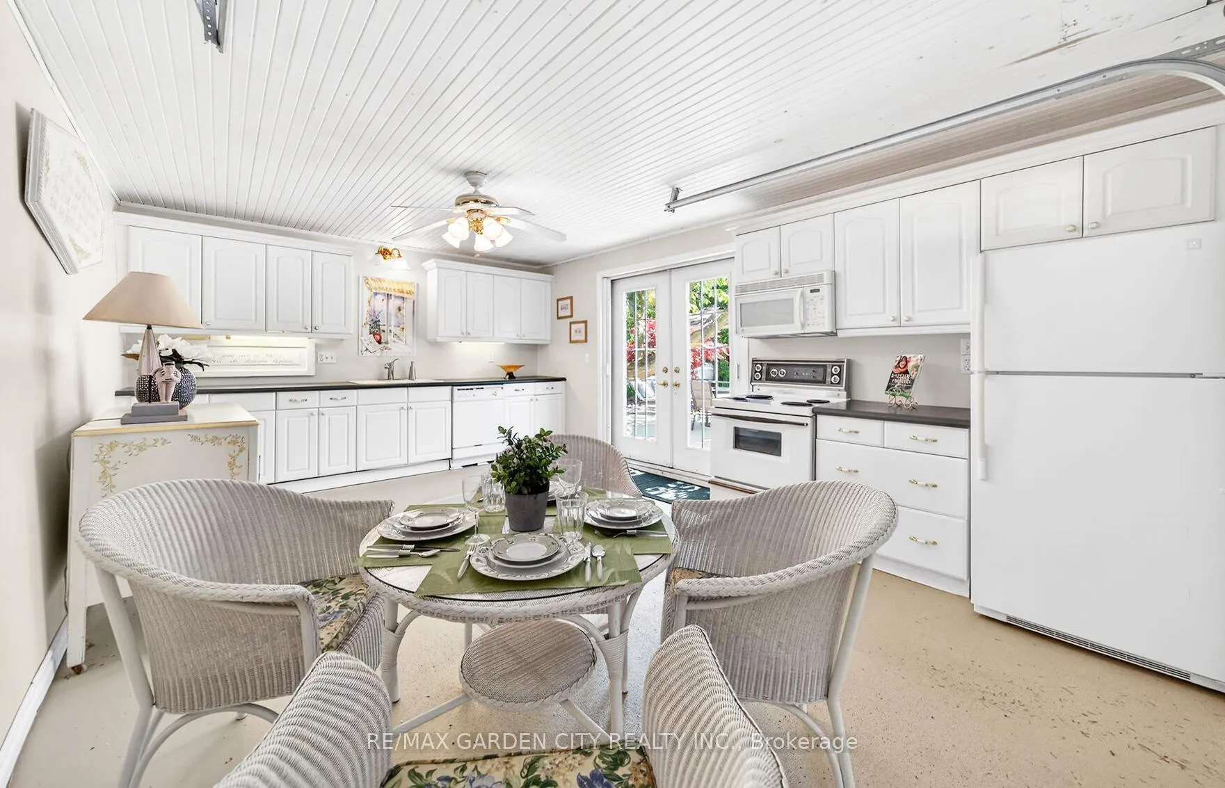 Photo 40 of 24-26 Maple Avenue, Grimsby, Grimsby East — HOMEH