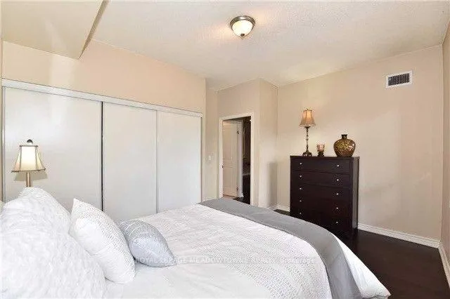 Photo 9 of Unit 101, 8026 Kipling Avenue N, Vaughan, West Woodbridge — HOMEH
