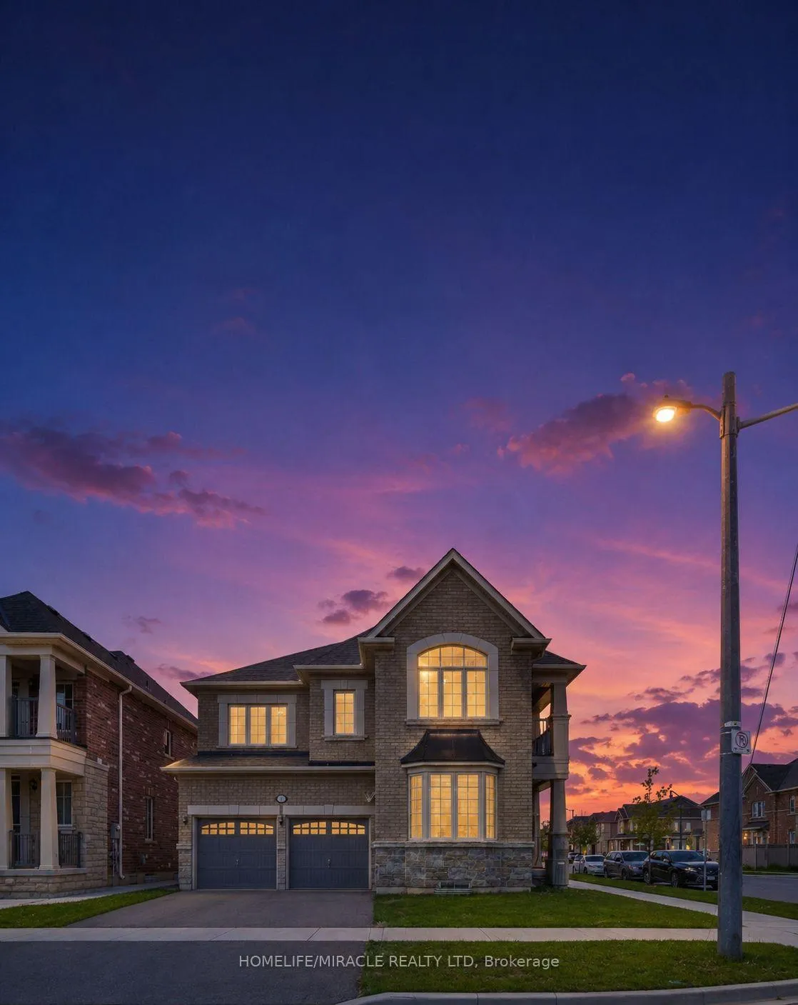 Photo 2 of 566 Brisdale Drive, Brampton, Northwest Brampton — HOMEH