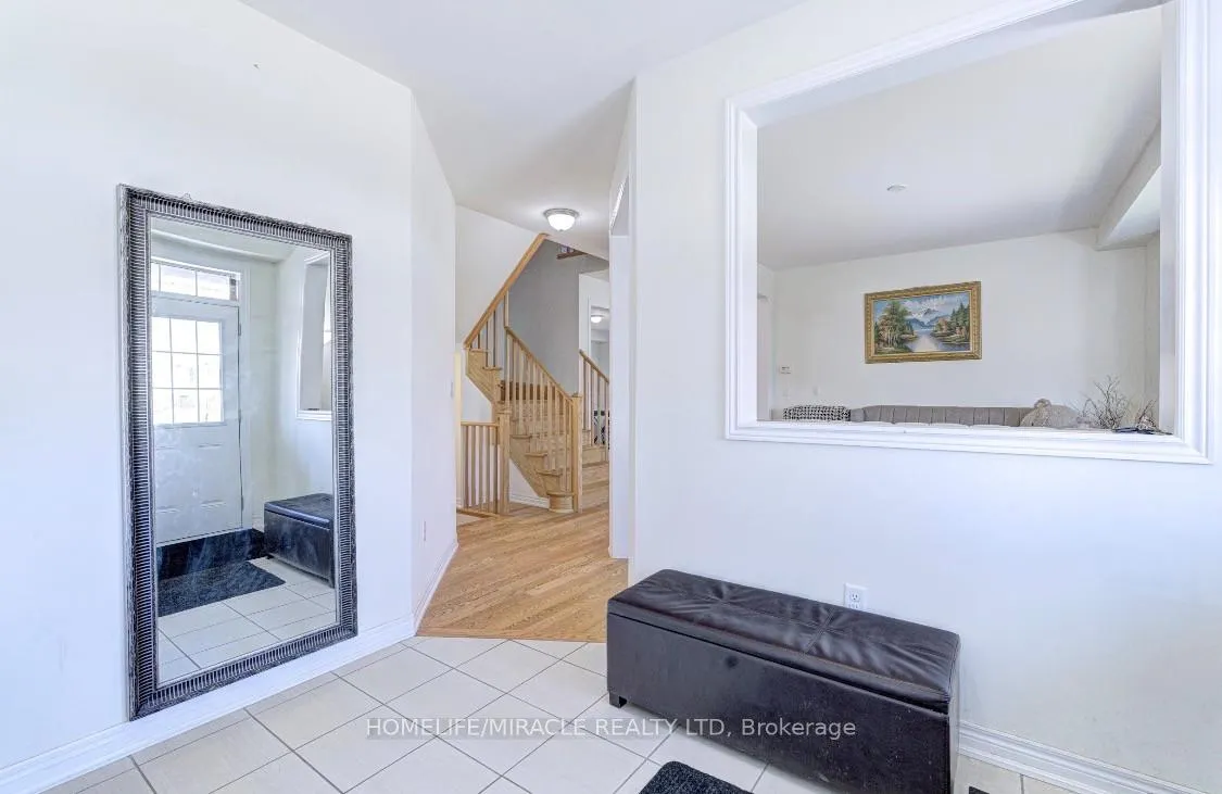 Photo 5 of 566 Brisdale Drive, Brampton, Northwest Brampton — HOMEH