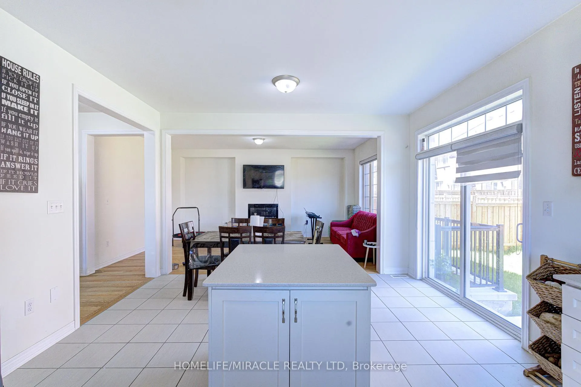 Photo 16 of 566 Brisdale Drive, Brampton, Northwest Brampton — HOMEH