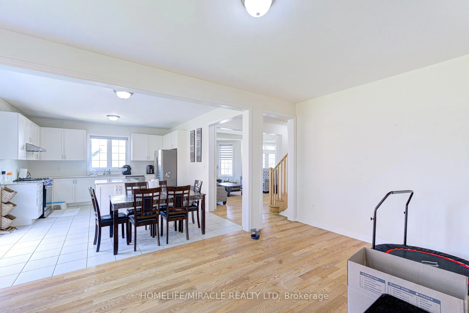 Photo 17 of 566 Brisdale Drive, Brampton, Northwest Brampton — HOMEH
