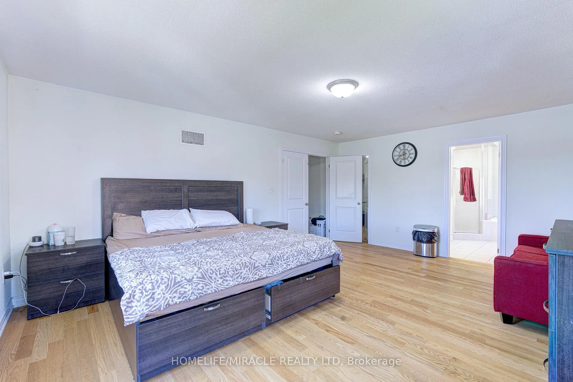 Photo 21 of 566 Brisdale Drive, Brampton, Northwest Brampton — HOMEH