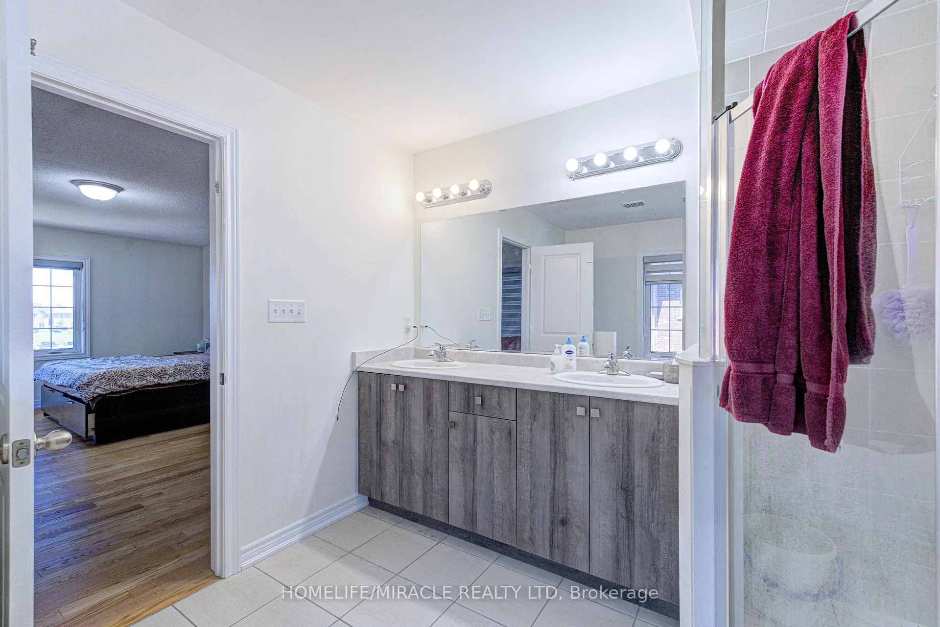 Photo 24 of 566 Brisdale Drive, Brampton, Northwest Brampton — HOMEH