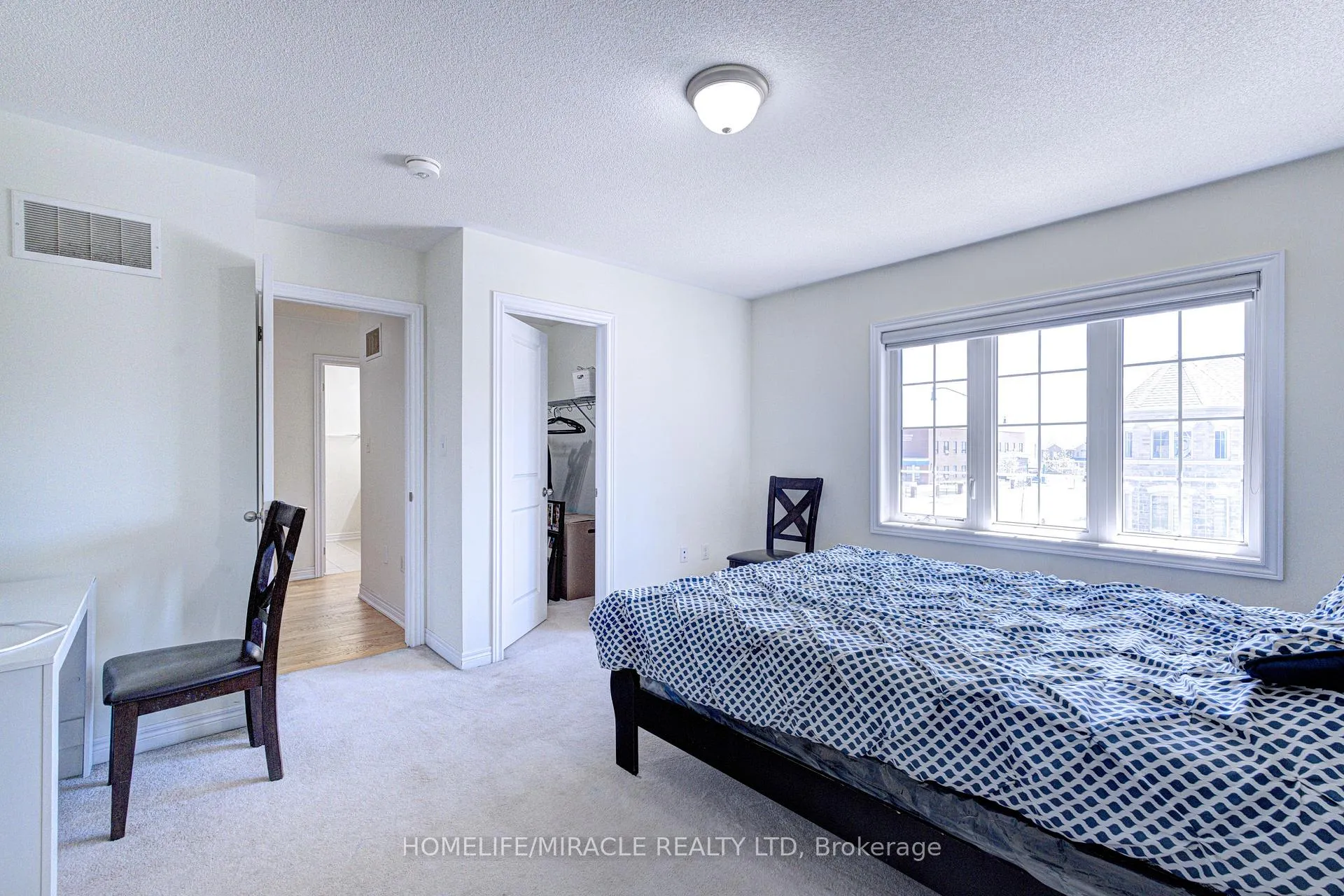 Photo 27 of 566 Brisdale Drive, Brampton, Northwest Brampton — HOMEH