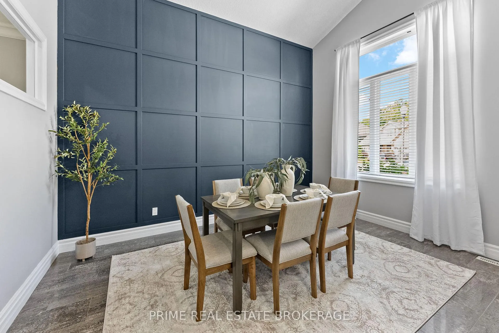 Photo 4 of 3580 Settlement Trail, London, South V — HOMEH