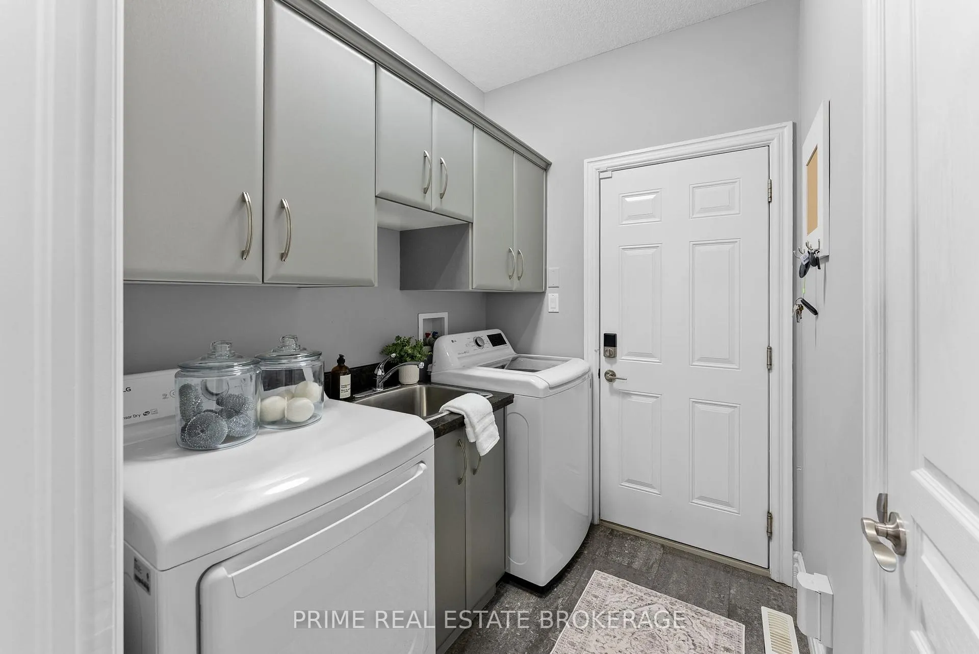 Photo 24 of 3580 Settlement Trail, London, South V — HOMEH