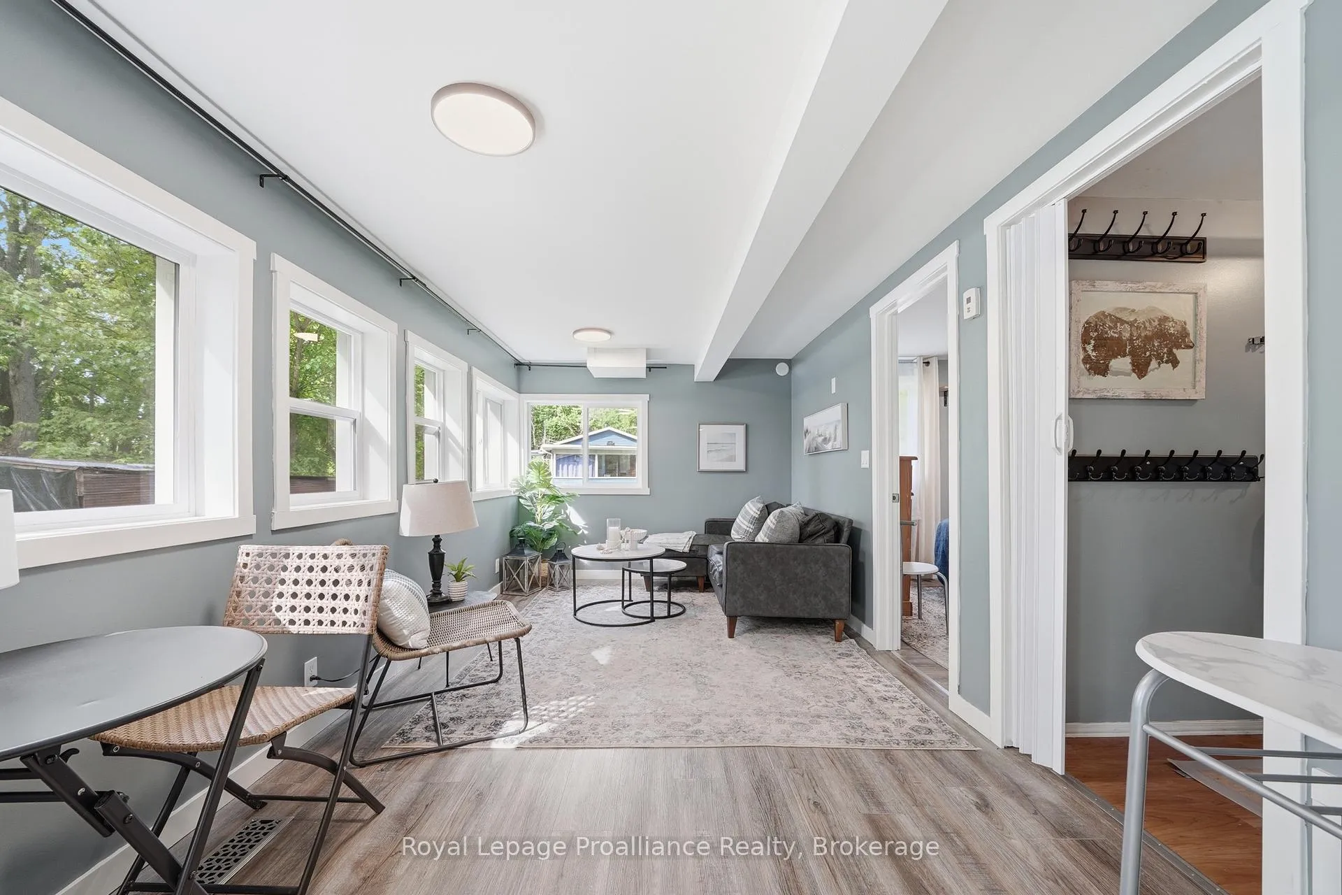 Photo 11 of 103 Sanctuary Lane, Belleville, Thurlow Ward — HOMEH