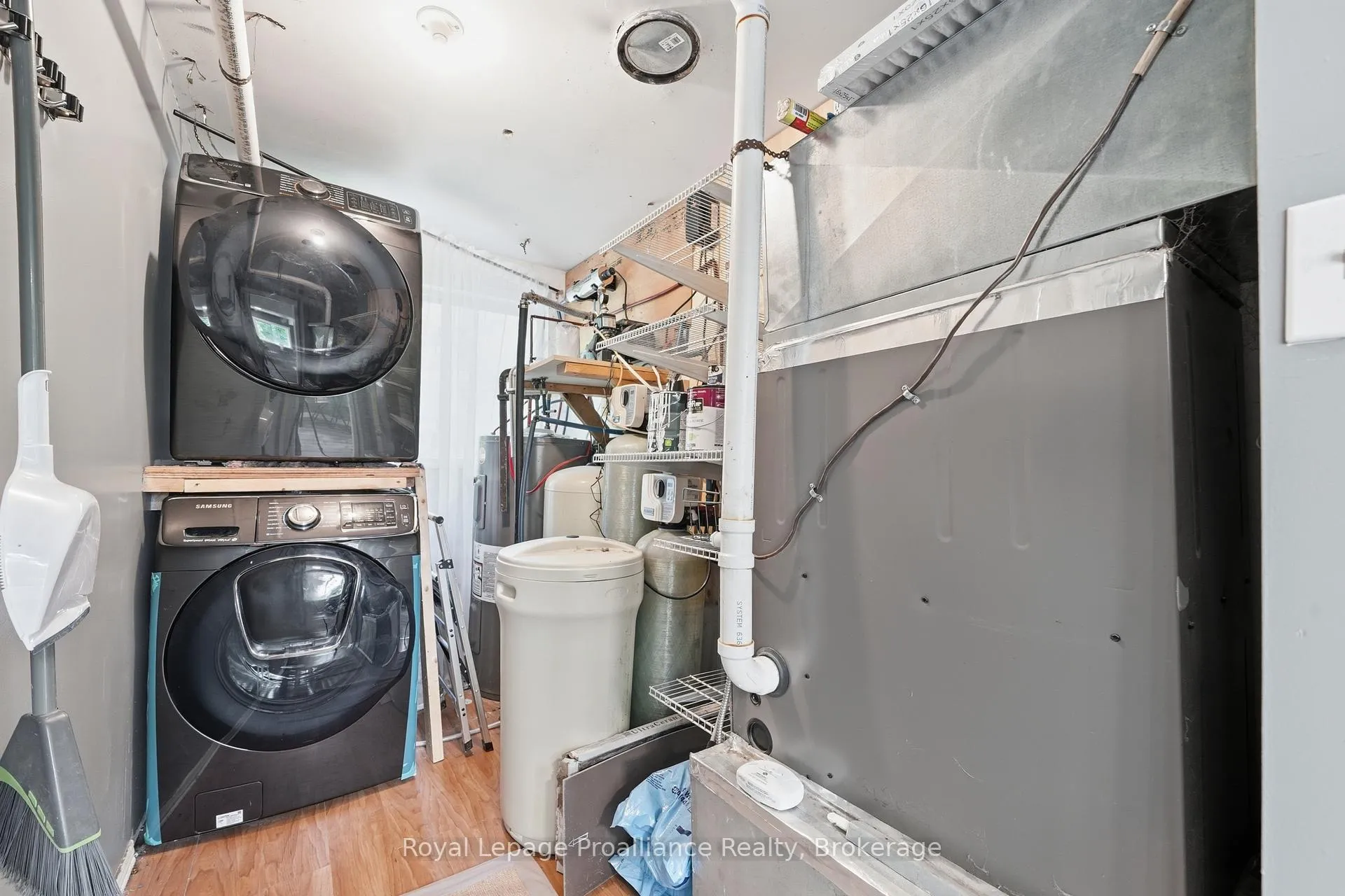 Photo 19 of 103 Sanctuary Lane, Belleville, Thurlow Ward — HOMEH