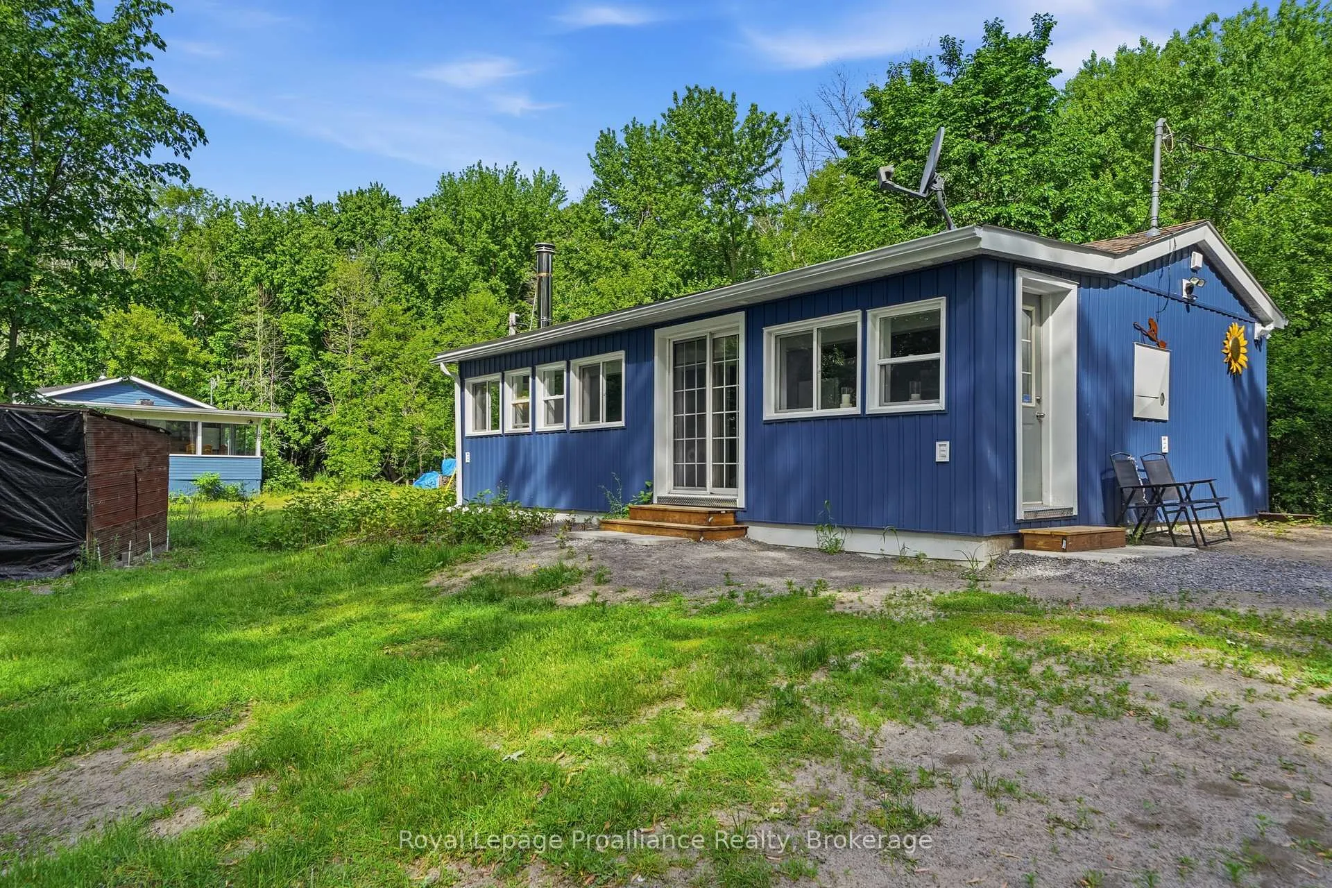 Photo 21 of 103 Sanctuary Lane, Belleville, Thurlow Ward — HOMEH