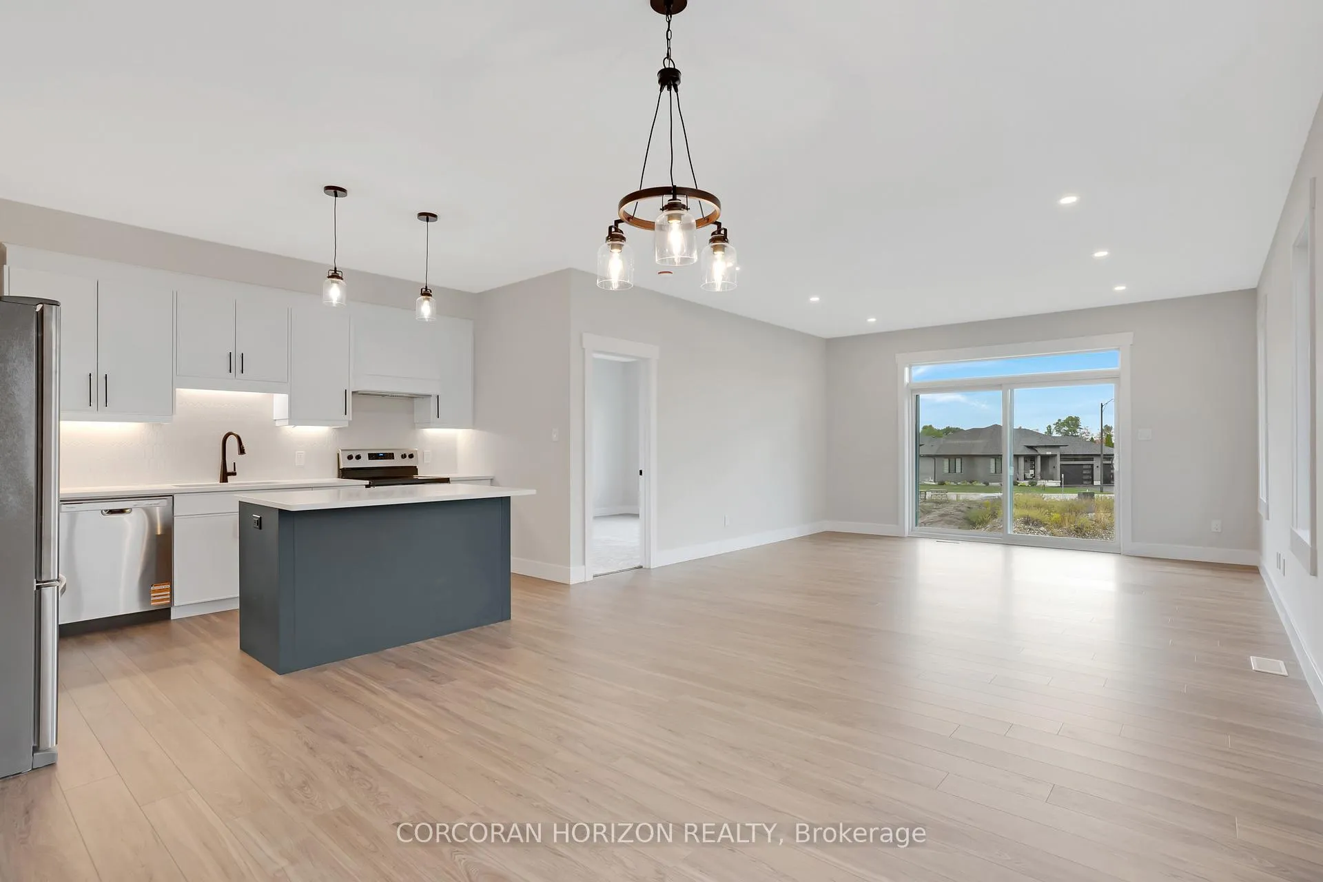 Photo 10 of 24 Moon Crescent, Cambridge, Blair Road — HOMEH