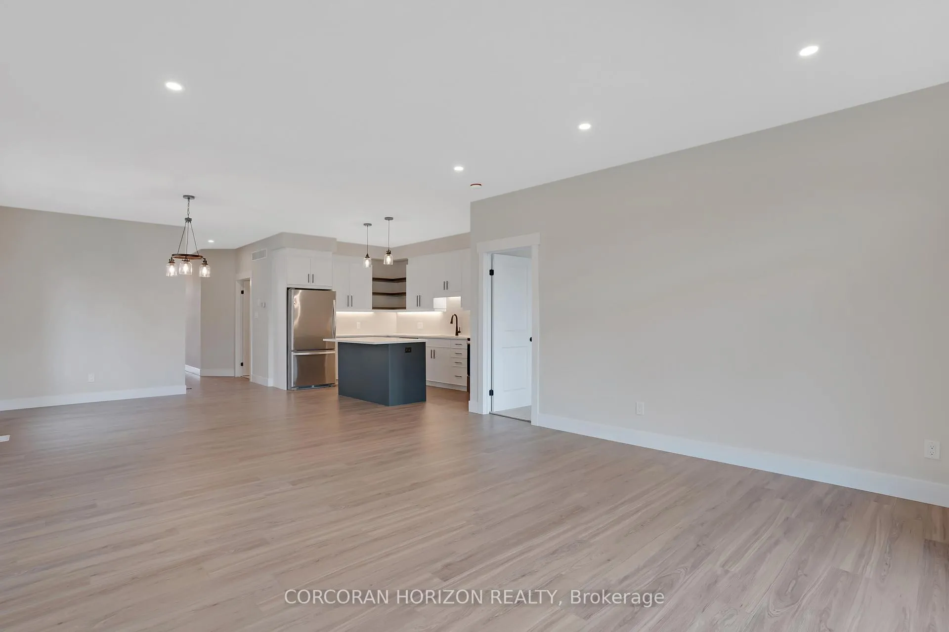 Photo 17 of 24 Moon Crescent, Cambridge, Blair Road — HOMEH