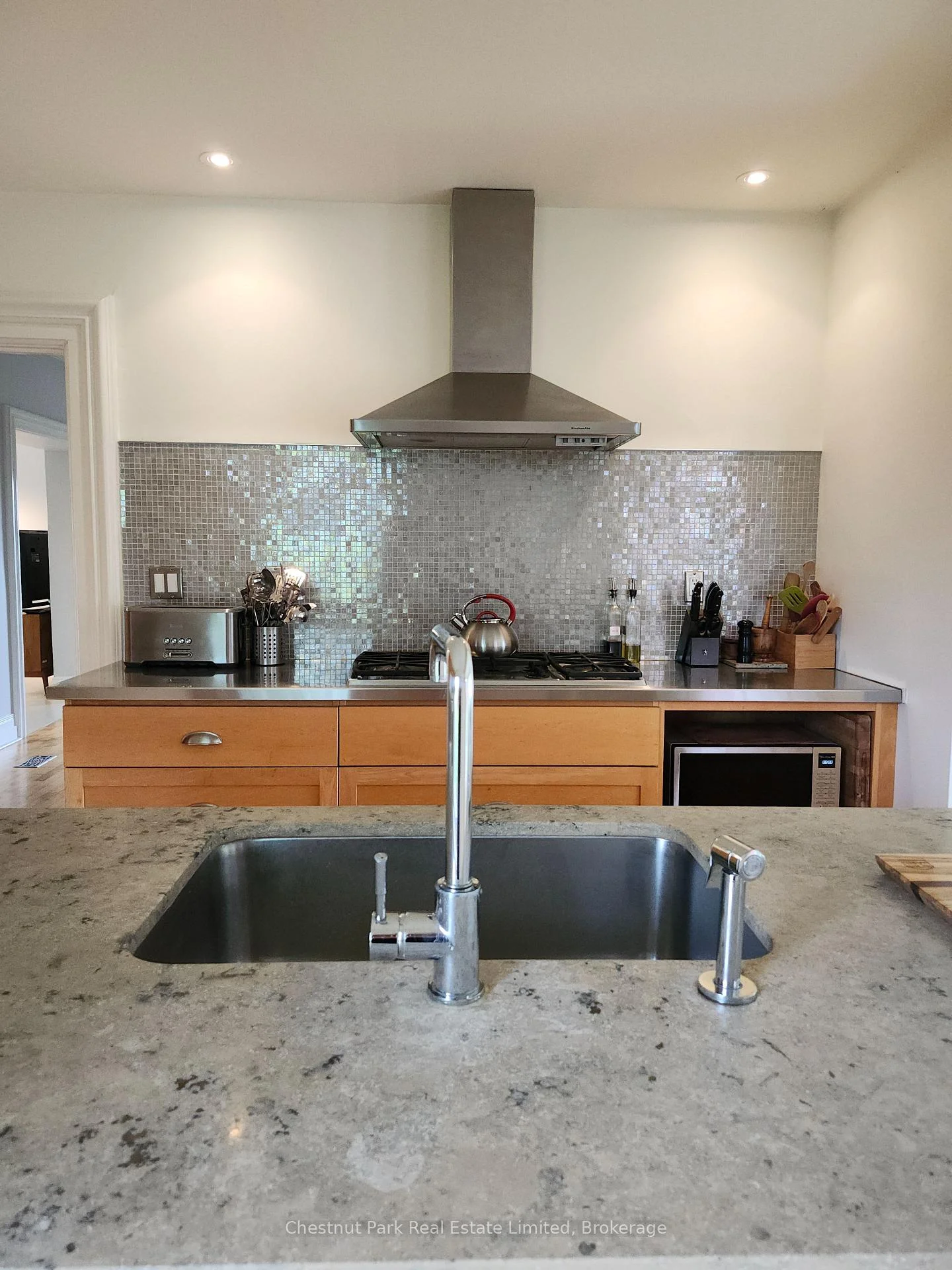 Photo 54 of 132 Mckinley Cross, Prince Edward County, Picton Ward — HOMEH