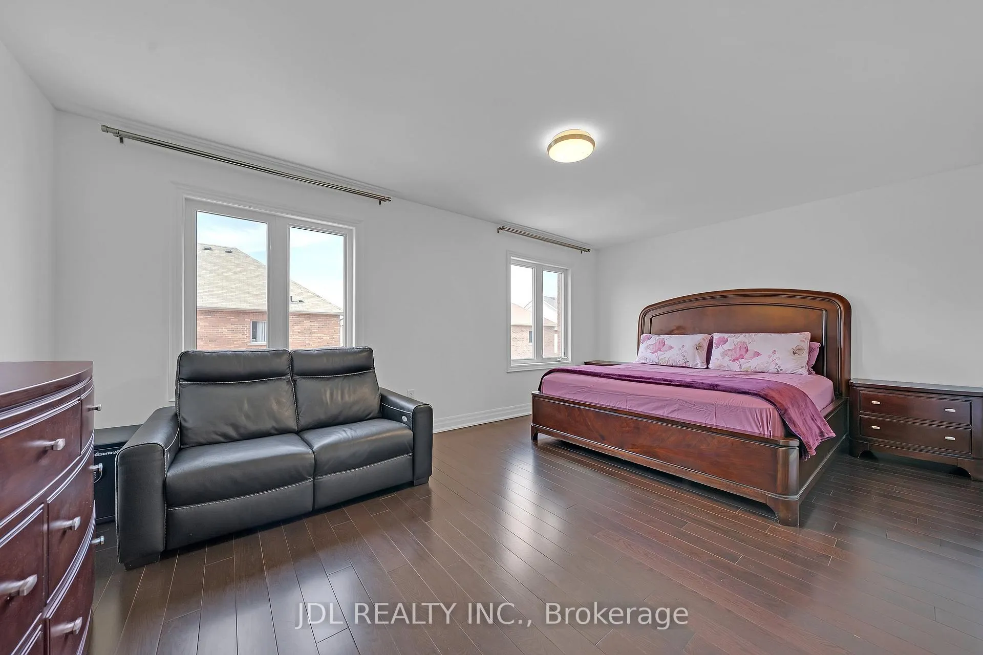 Photo 24 of 20 Thimbleweed Street, Markham, Wismer — HOMEH