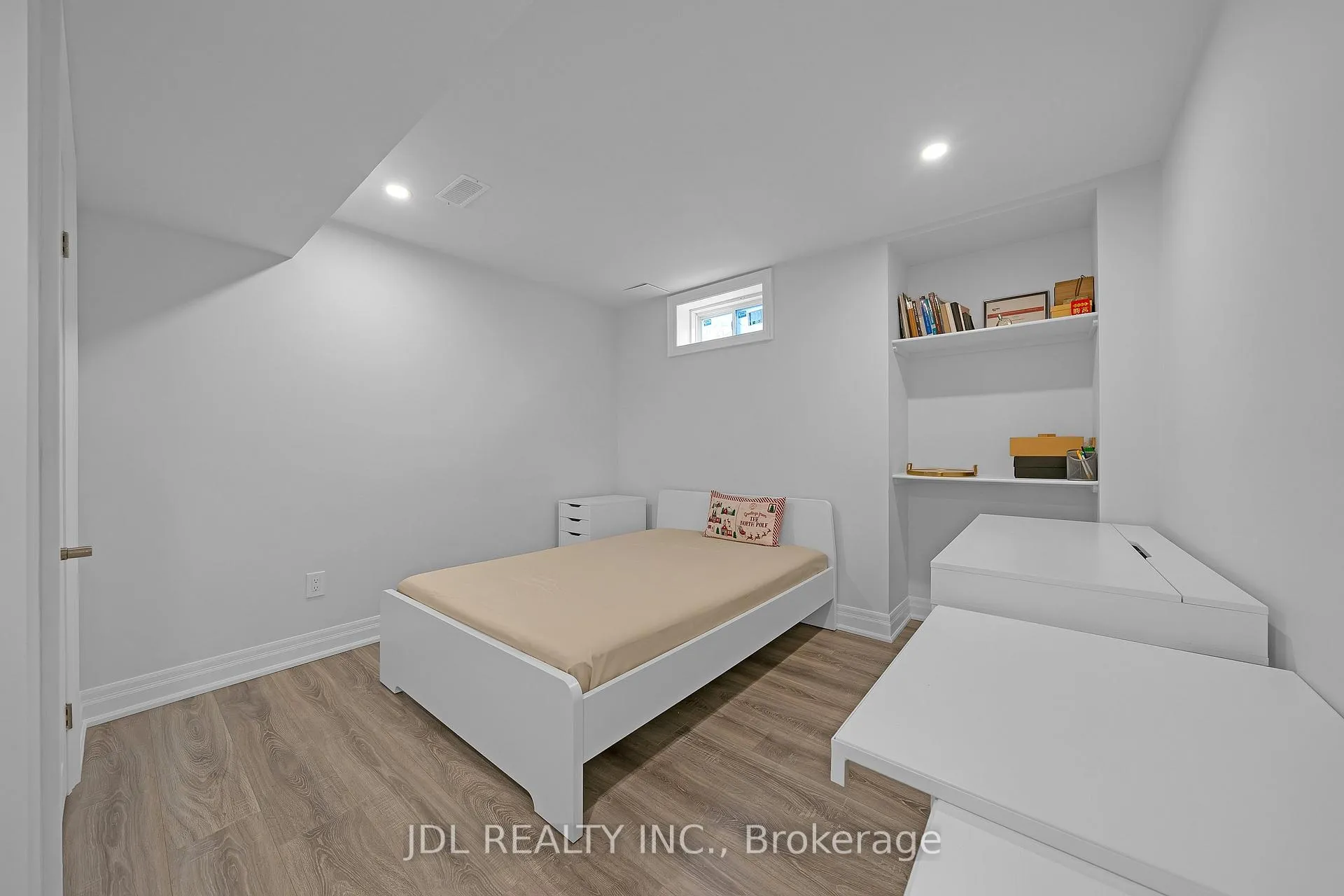 Photo 41 of 20 Thimbleweed Street, Markham, Wismer — HOMEH