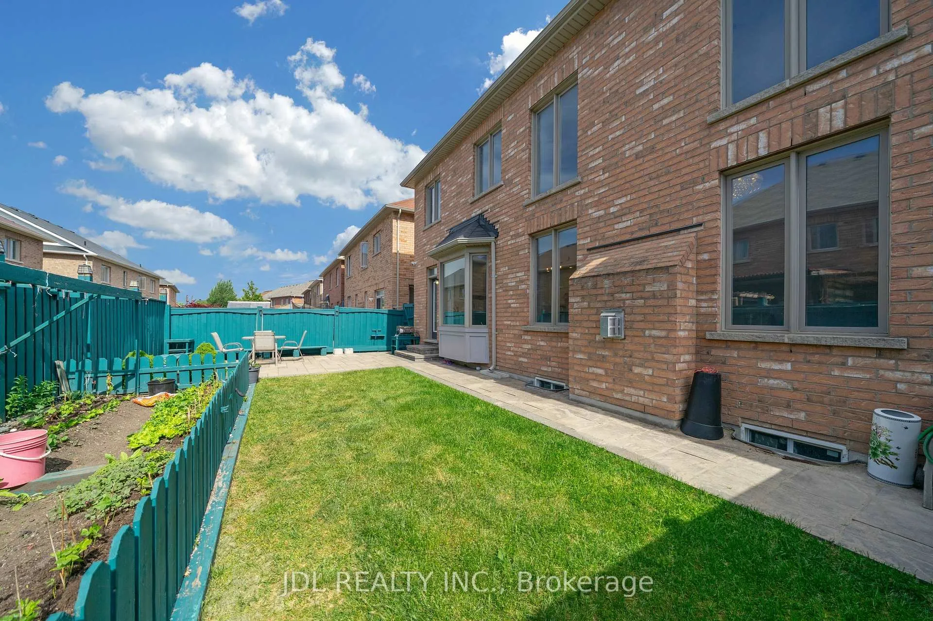 Photo 49 of 20 Thimbleweed Street, Markham, Wismer — HOMEH