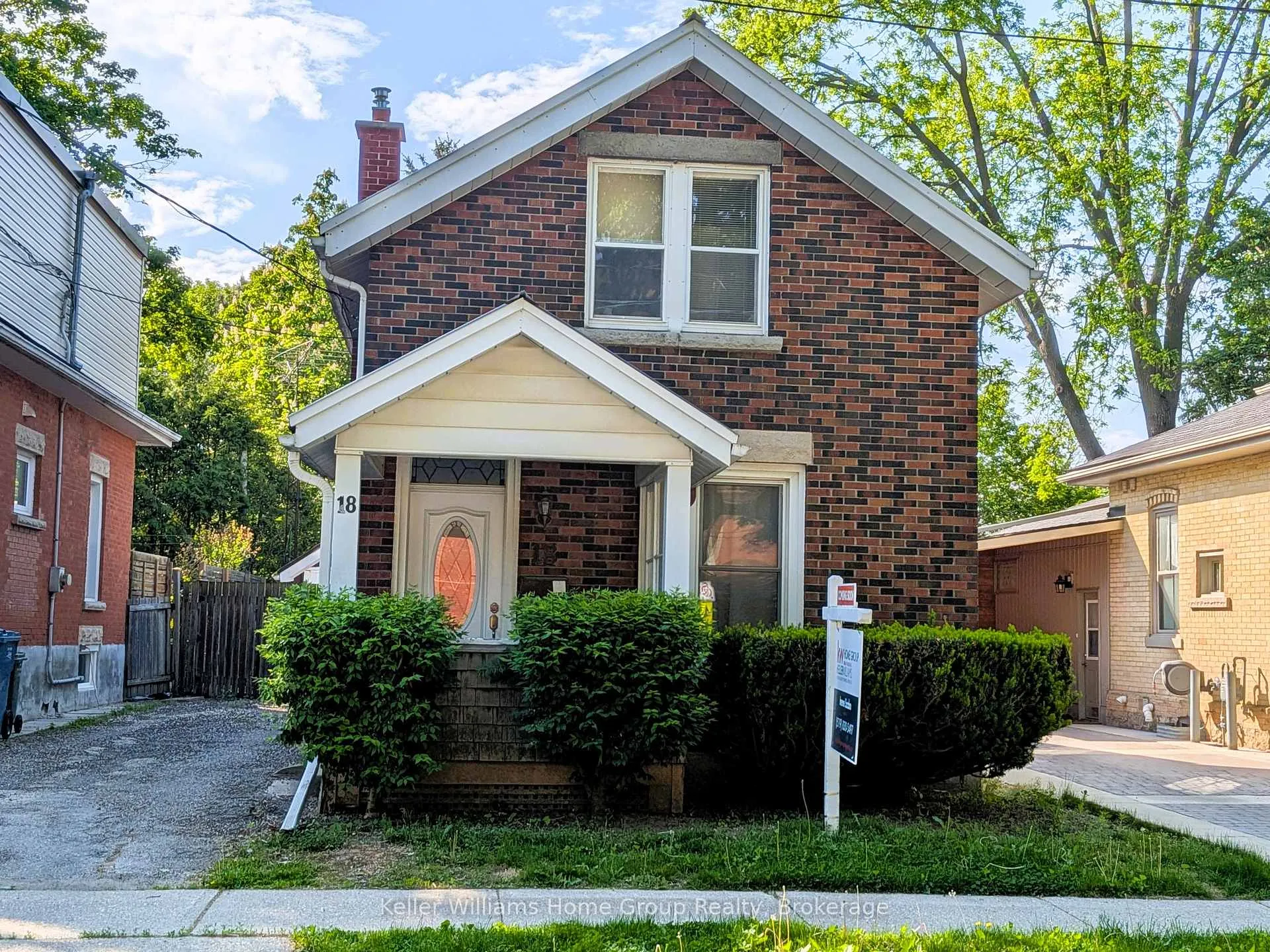 Photo 2 of 18 Powell Street W, Guelph, Exhibition Park — HOMEH