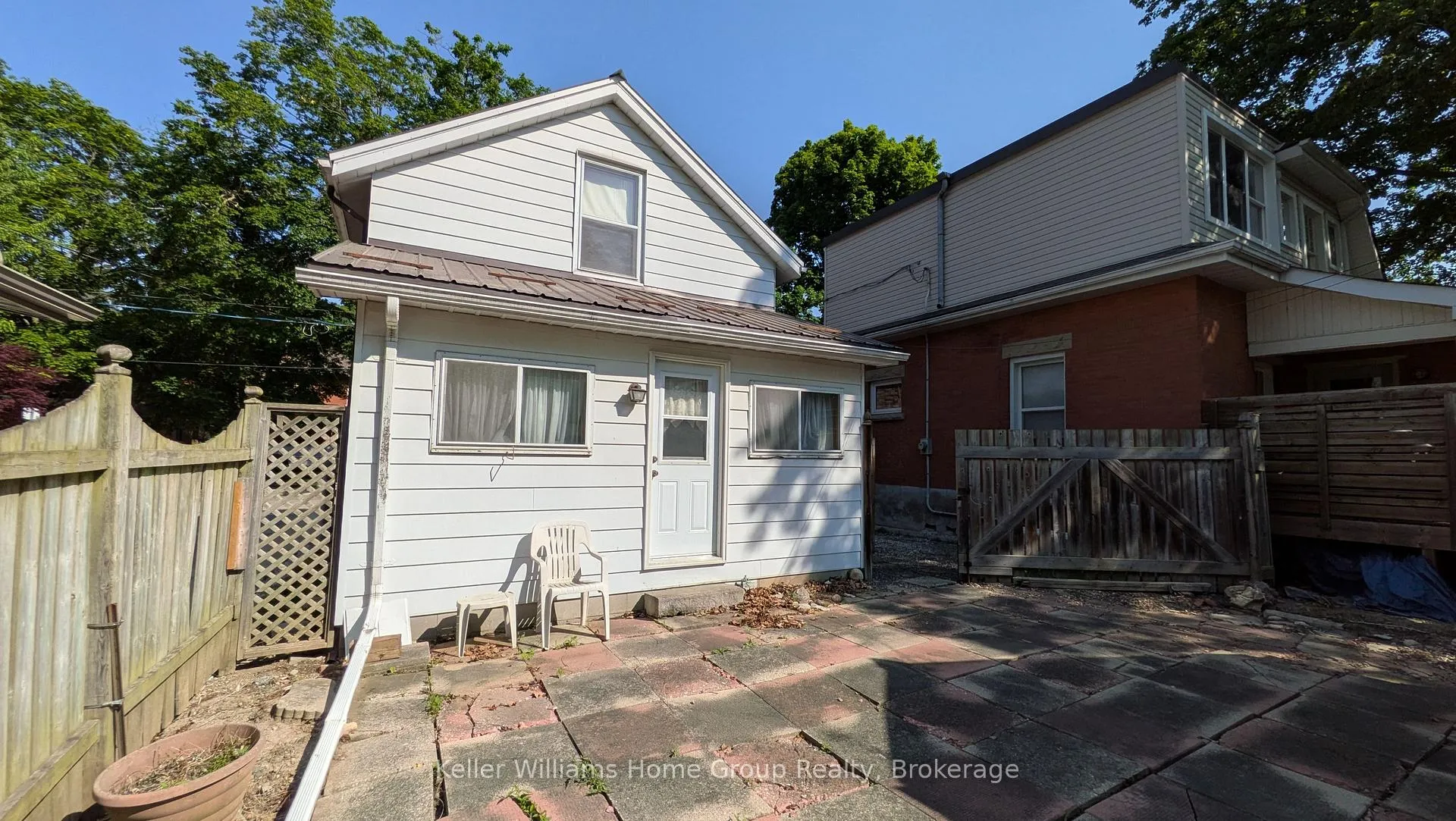 Photo 6 of 18 Powell Street W, Guelph, Exhibition Park — HOMEH
