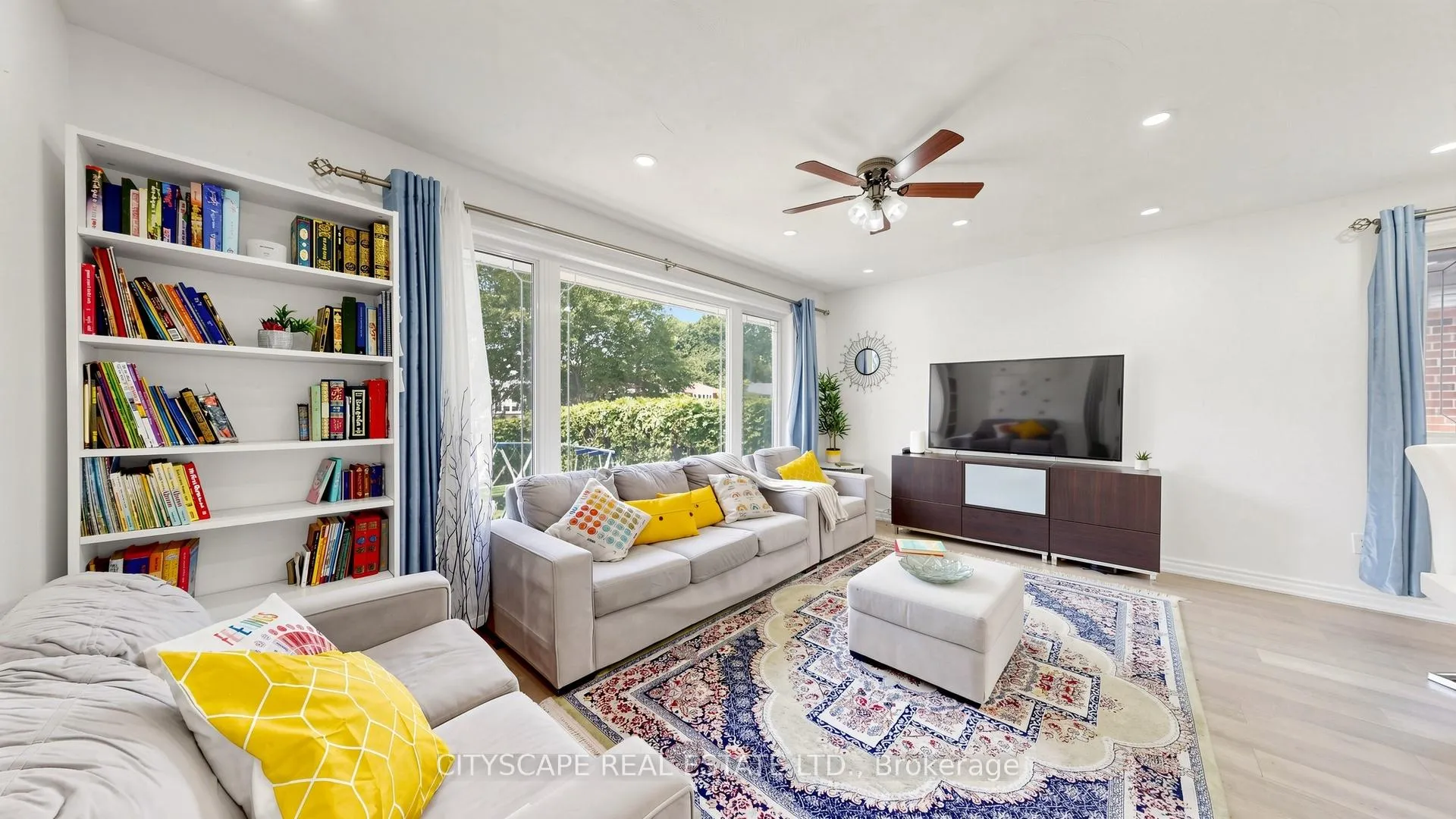 Photo 6 of 15 Barnes Crescent, Scarborough, Woburn — HOMEH