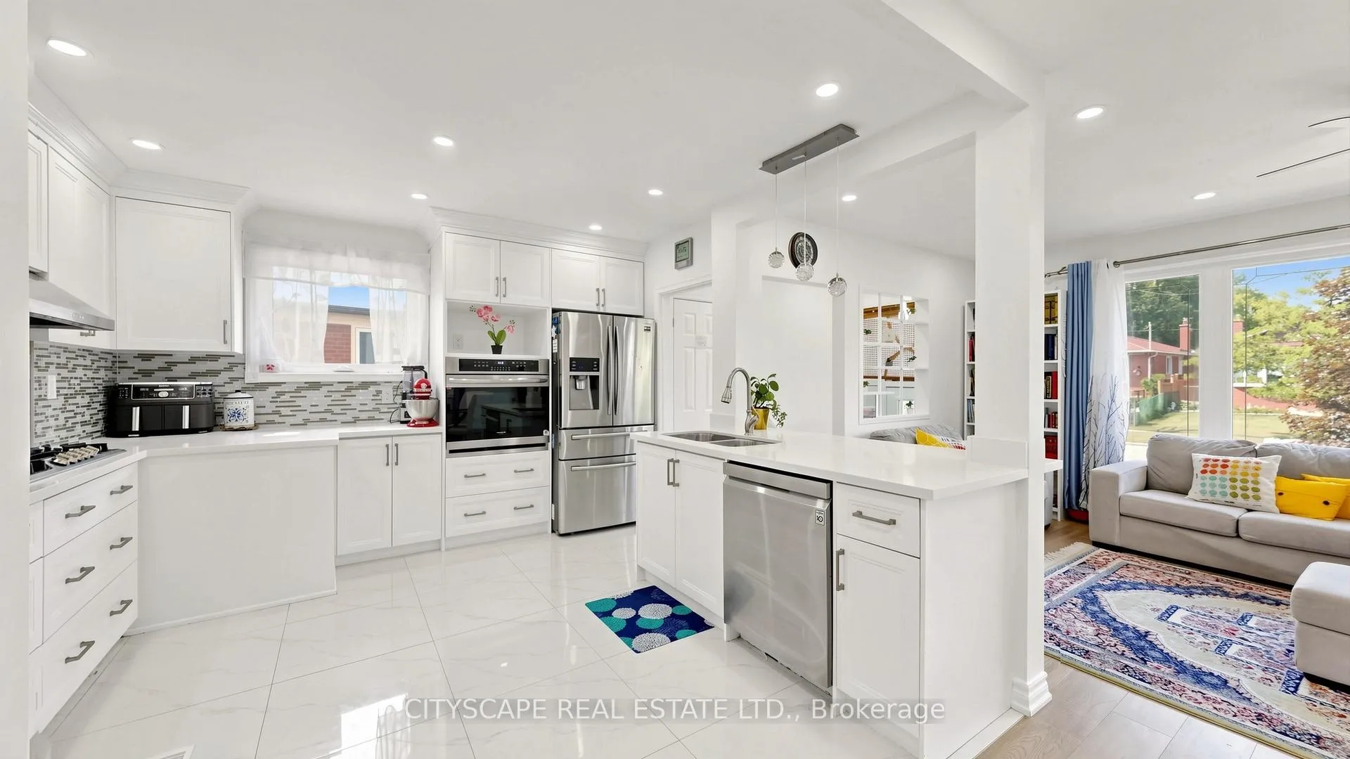 Photo 8 of 15 Barnes Crescent, Scarborough, Woburn — HOMEH