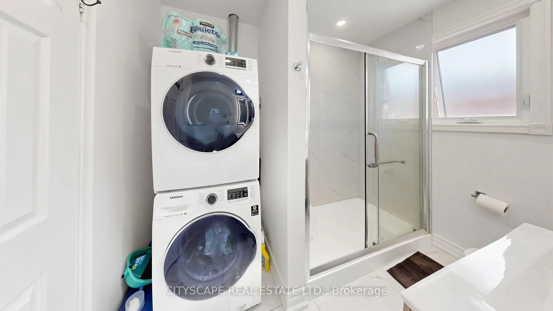 Photo 23 of 15 Barnes Crescent, Scarborough, Woburn — HOMEH