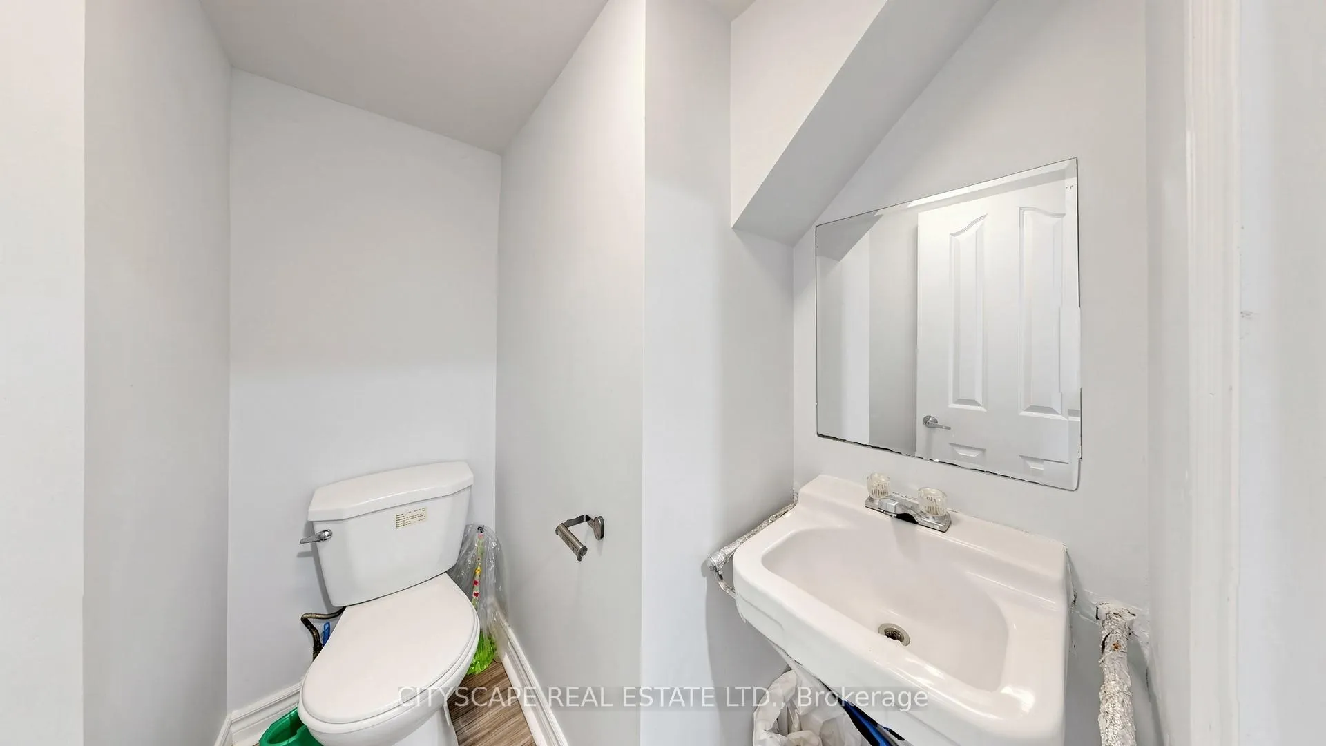 Photo 43 of 15 Barnes Crescent, Scarborough, Woburn — HOMEH