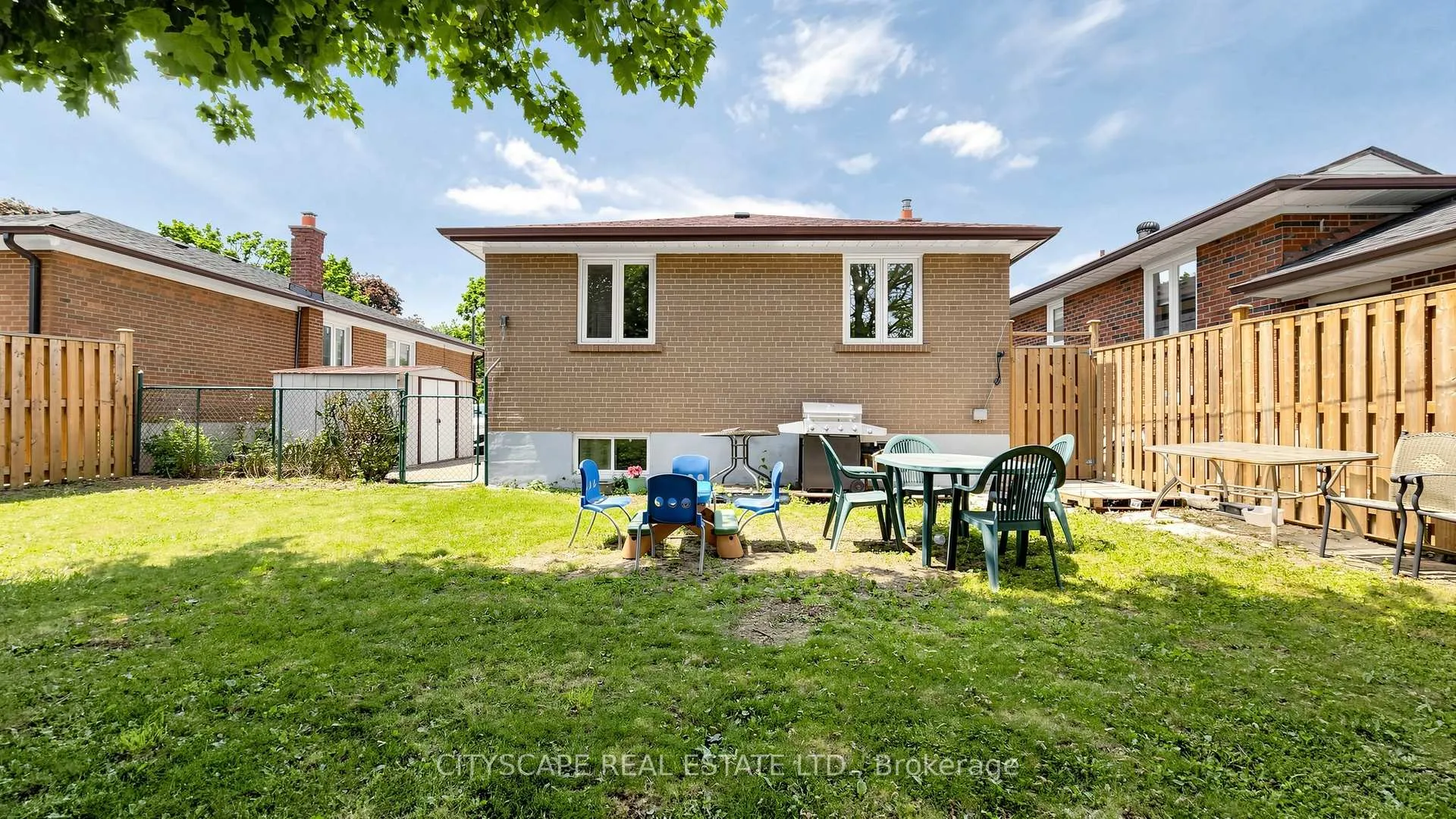 Photo 46 of 15 Barnes Crescent, Scarborough, Woburn — HOMEH