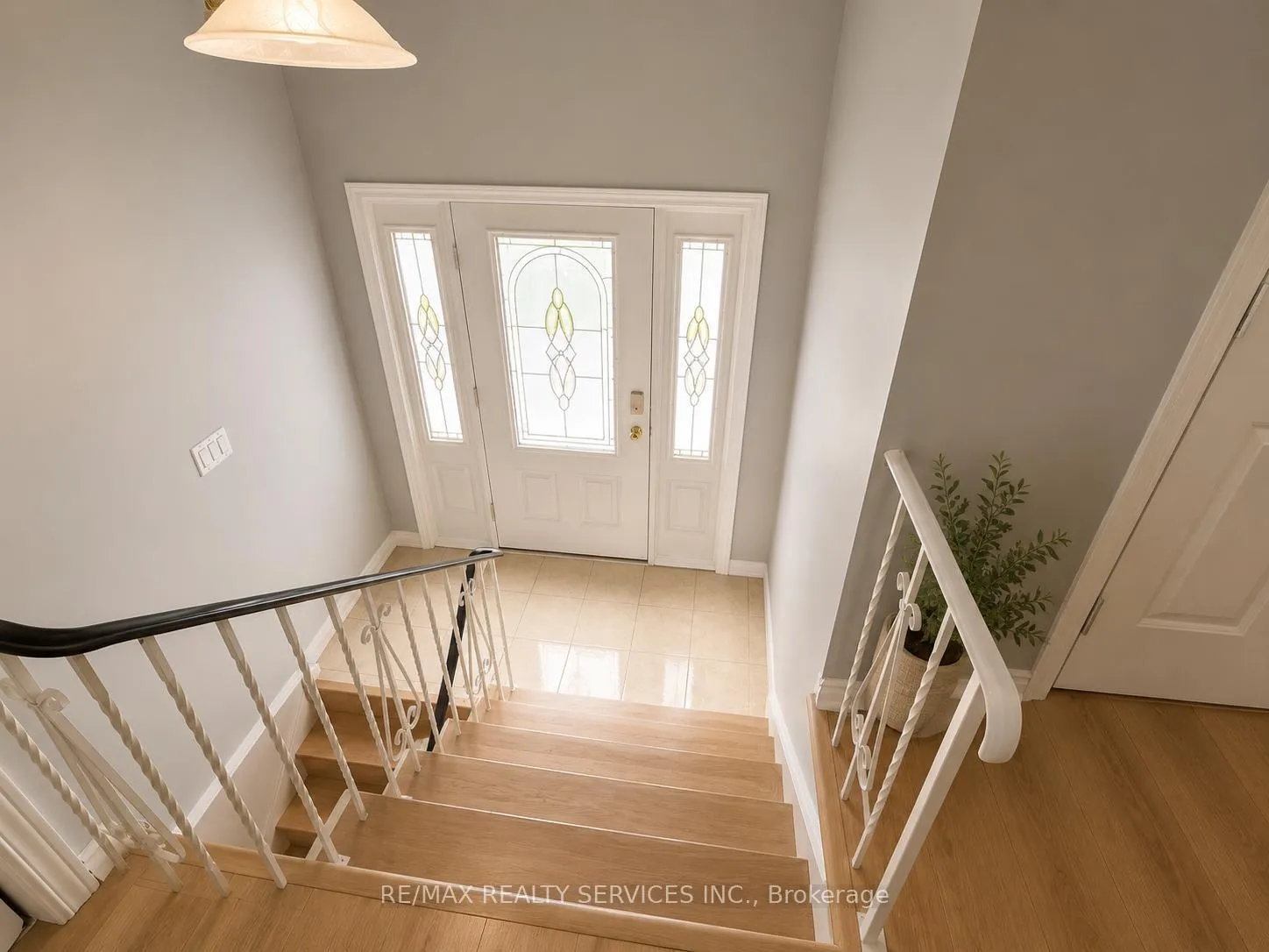 Photo 3 of Unit Upper, 70 Prouse Drive, Brampton, Brampton North — HOMEH
